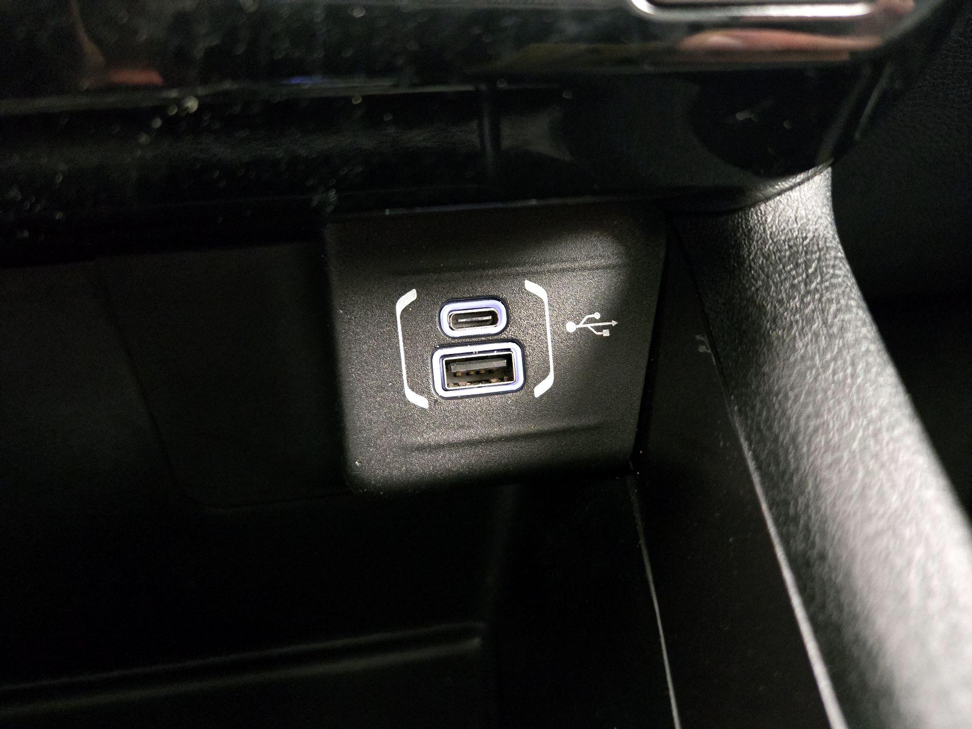 Thumbnail: 2022 Jeep Compass - 18