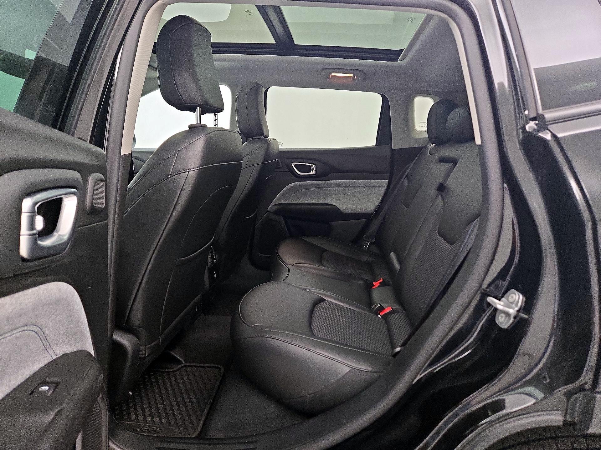 Thumbnail: 2022 Jeep Compass - 20
