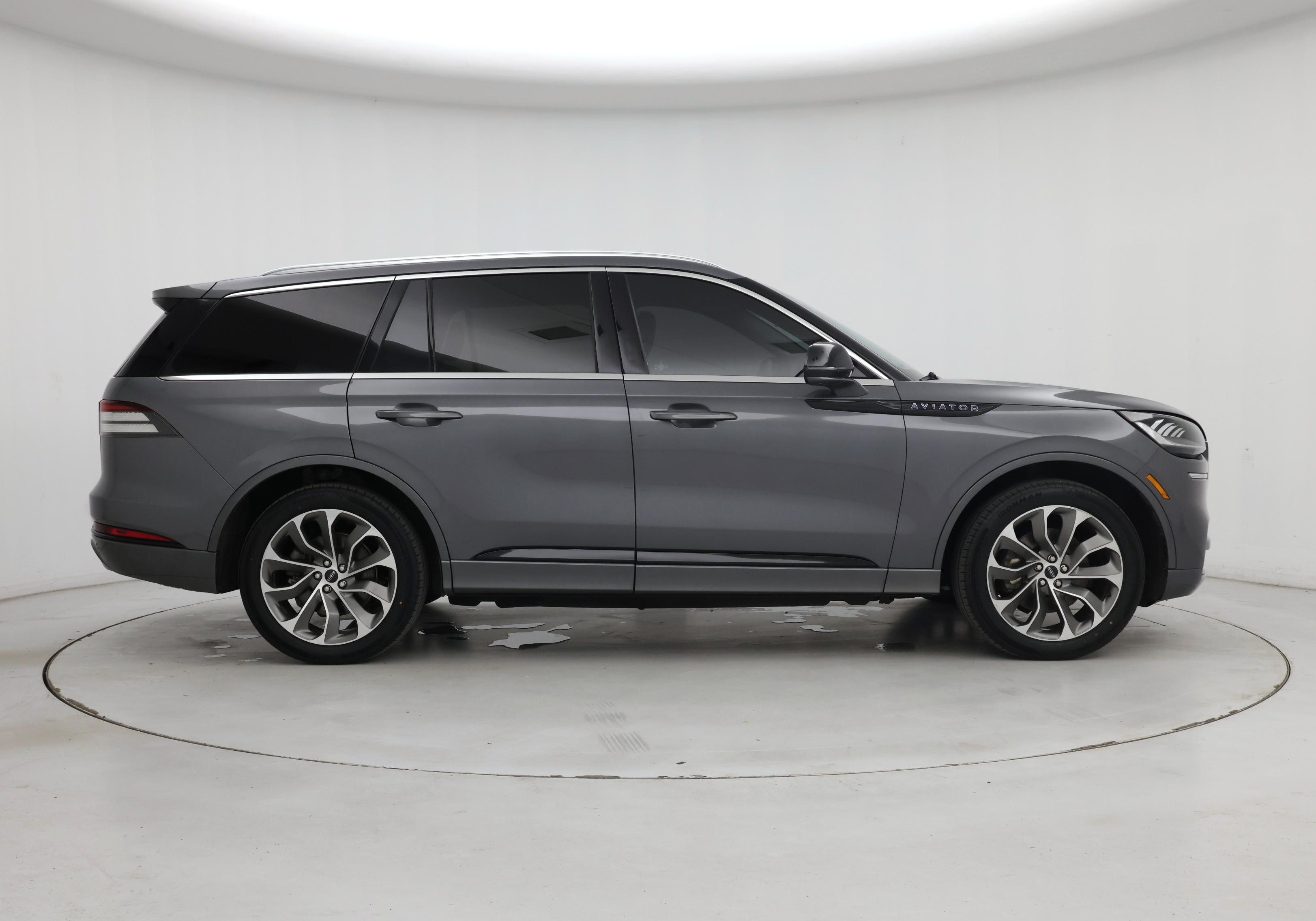 Thumbnail: 2021 Lincoln Aviator - 7
