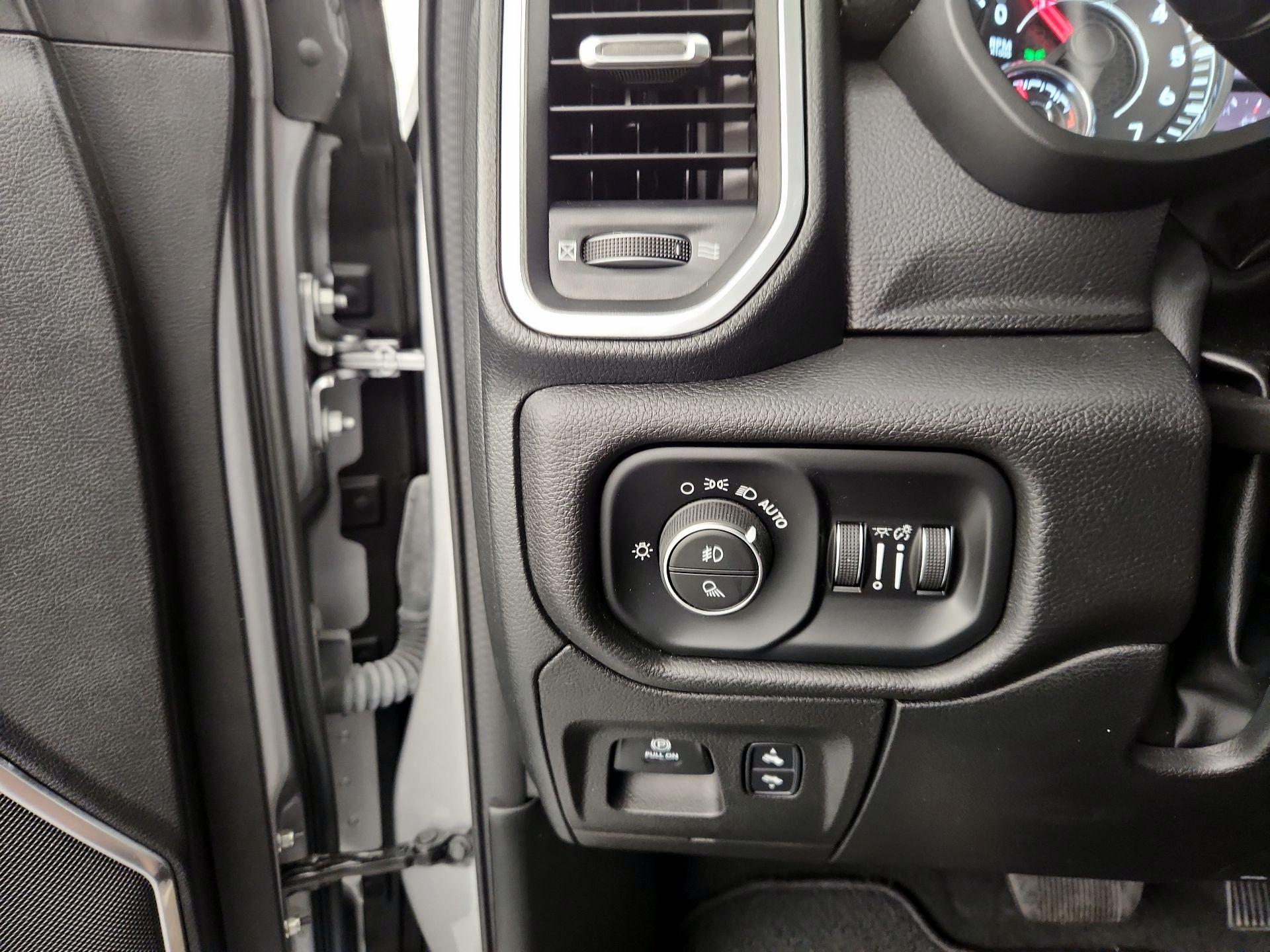 Thumbnail: 2022 RAM 1500 - 13