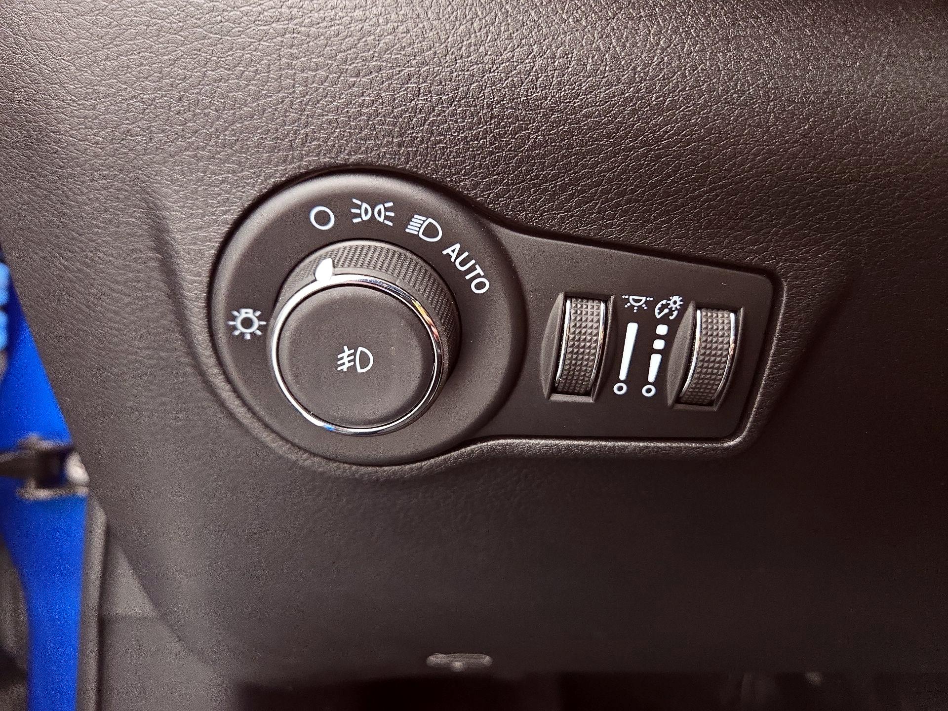 Thumbnail: 2022 Jeep Compass - 13