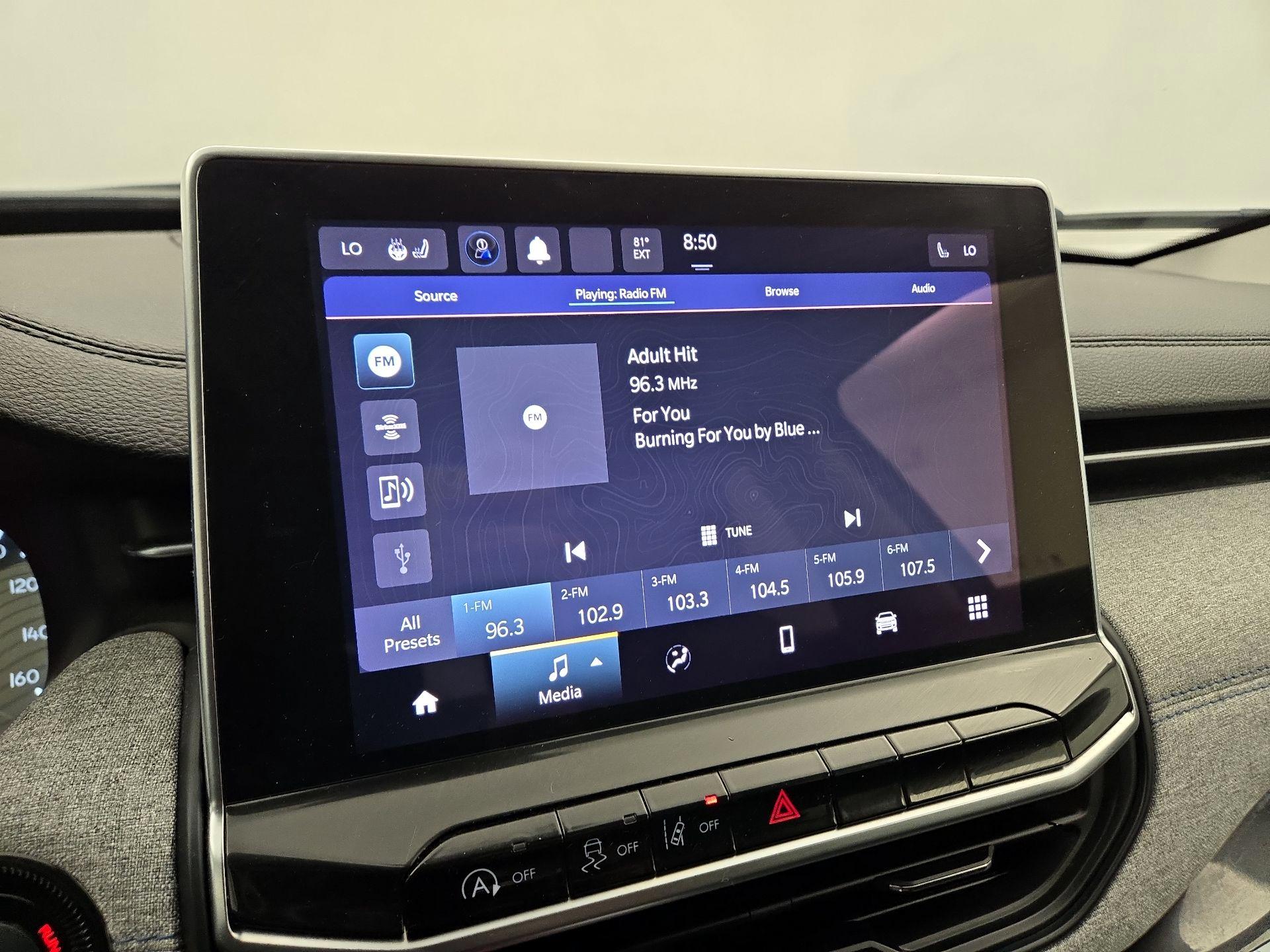 Thumbnail: 2022 Jeep Compass - 15