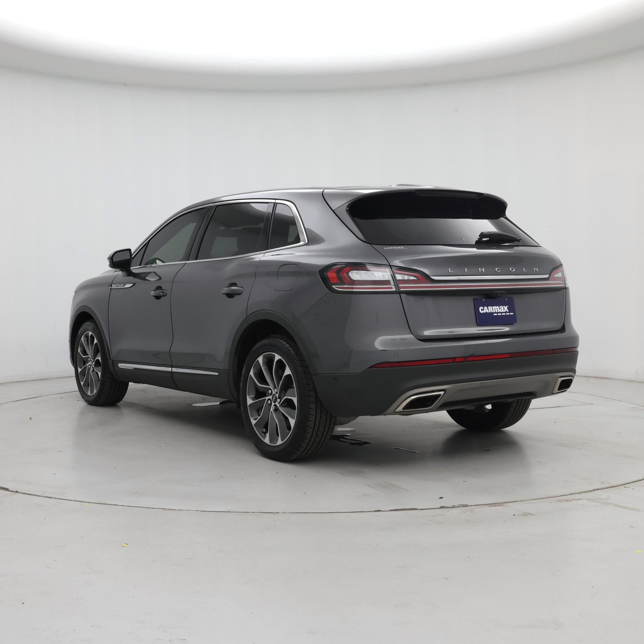 Thumbnail: 2023 Lincoln Nautilus - 2