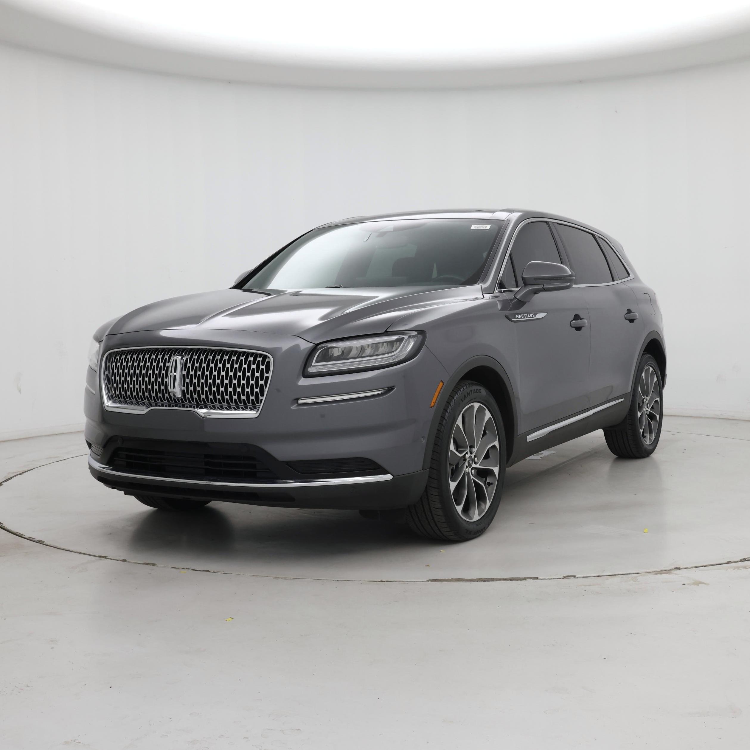 Thumbnail: 2023 Lincoln Nautilus - 4