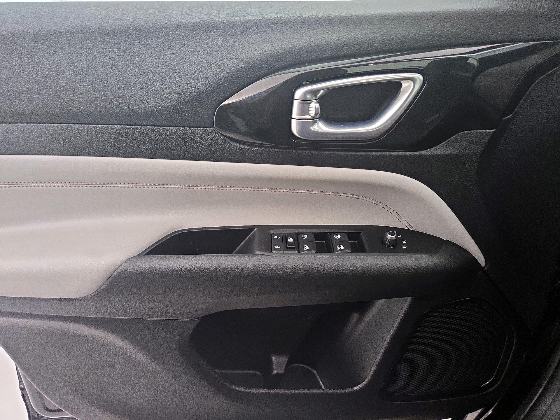 Thumbnail: 2022 Jeep Compass - 12