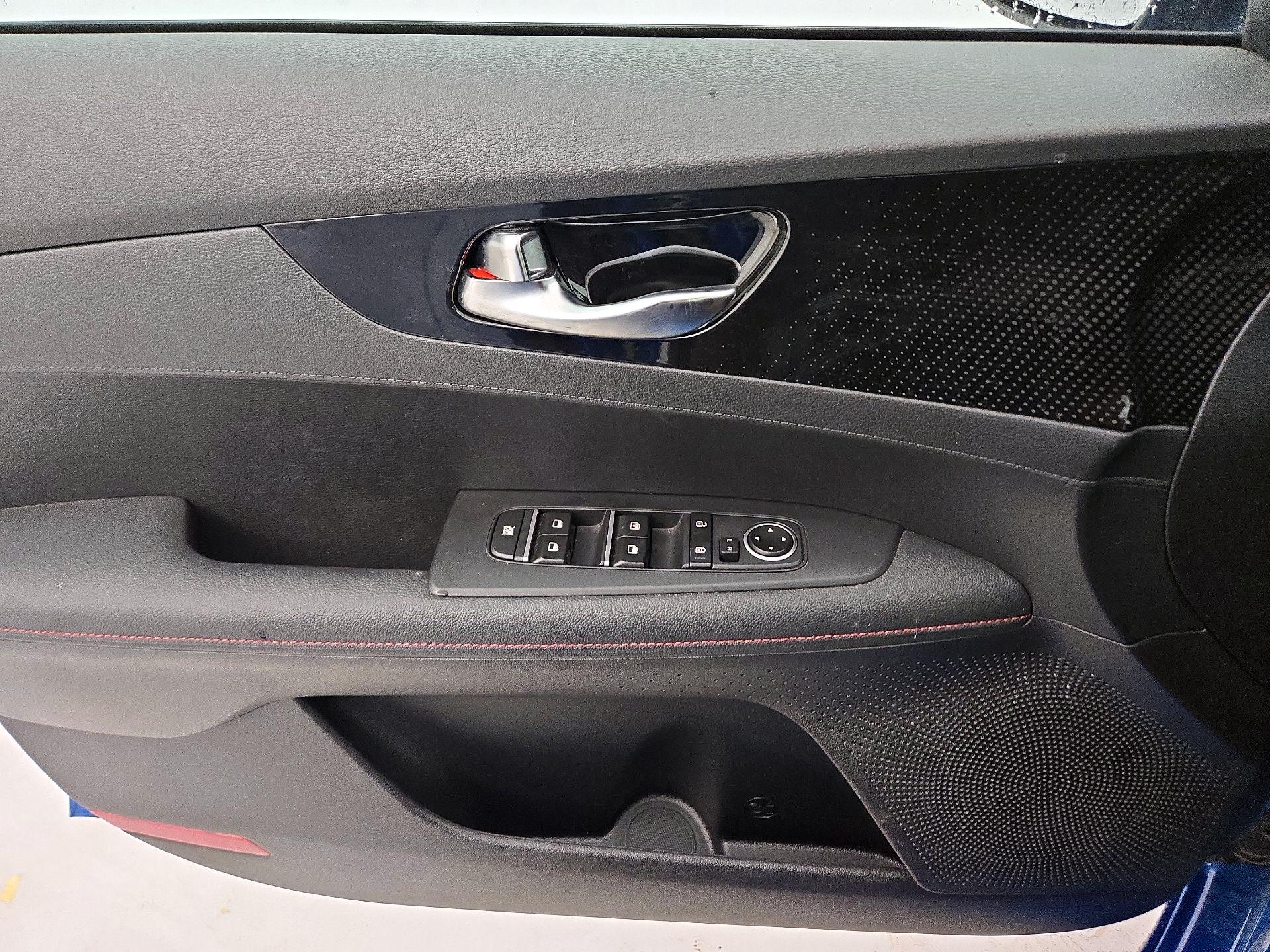Thumbnail: 2024 Kia Forte - 12