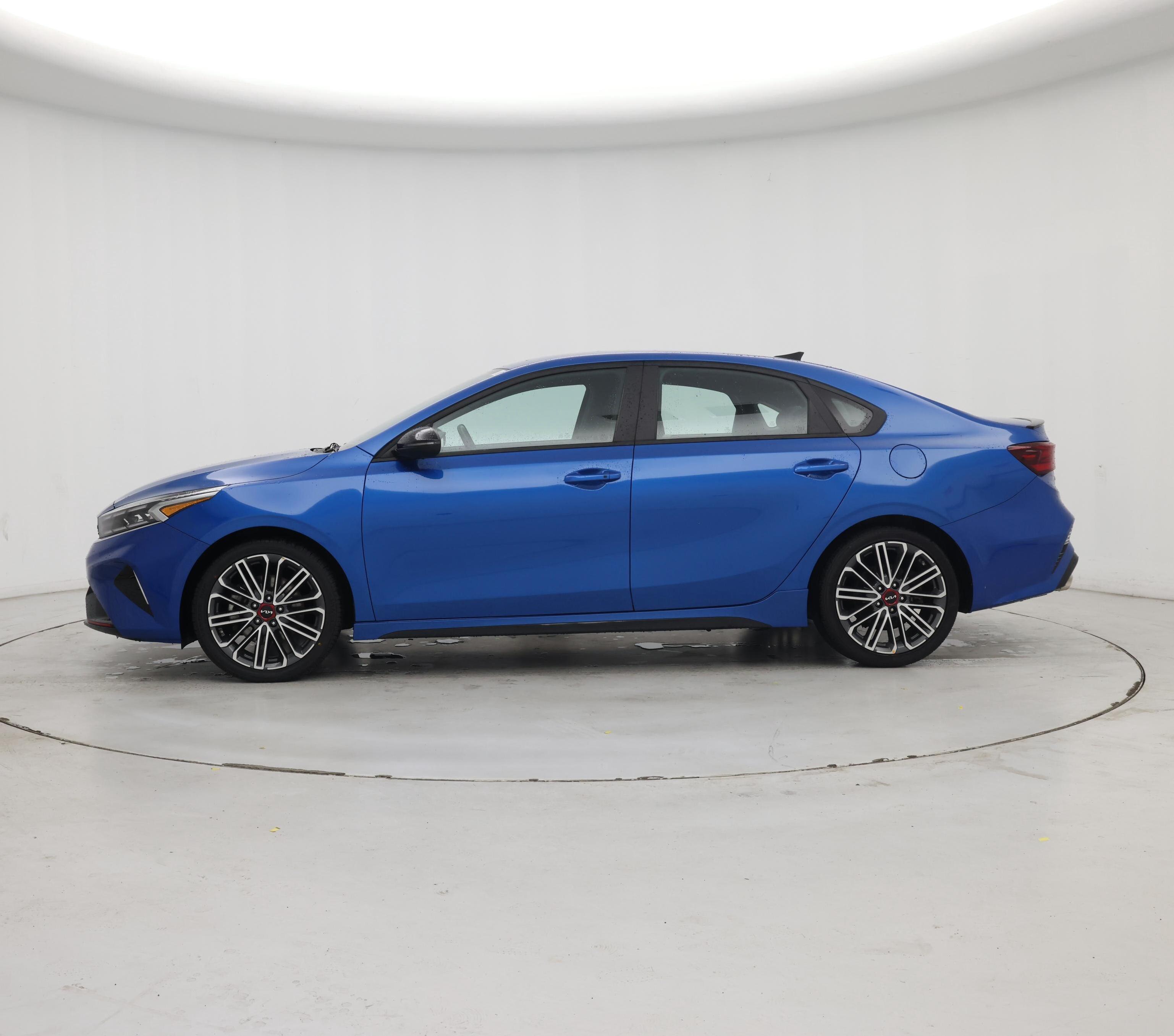 Thumbnail: 2024 Kia Forte - 3