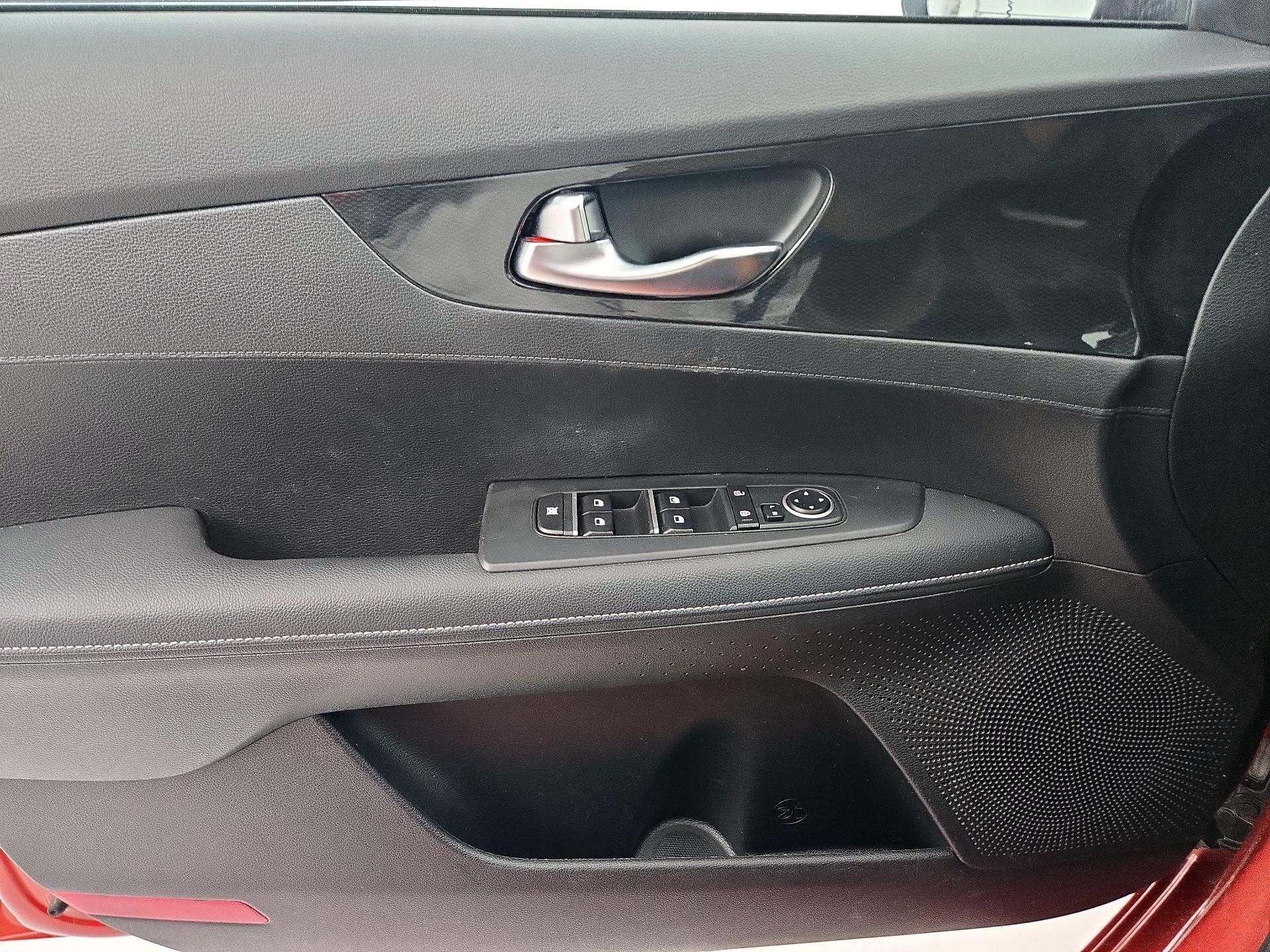 Thumbnail: 2023 Kia Forte - 12