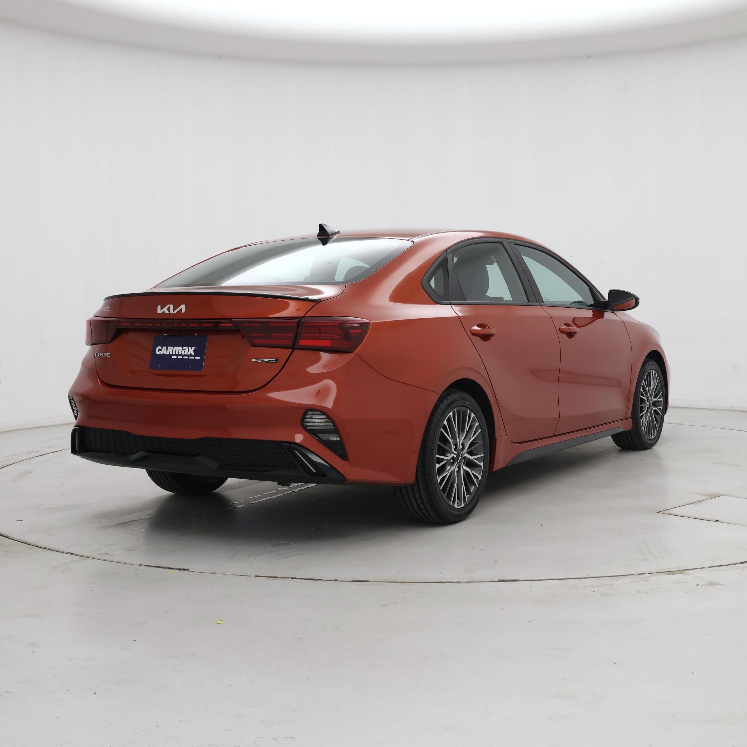 Thumbnail: 2023 Kia Forte - 8
