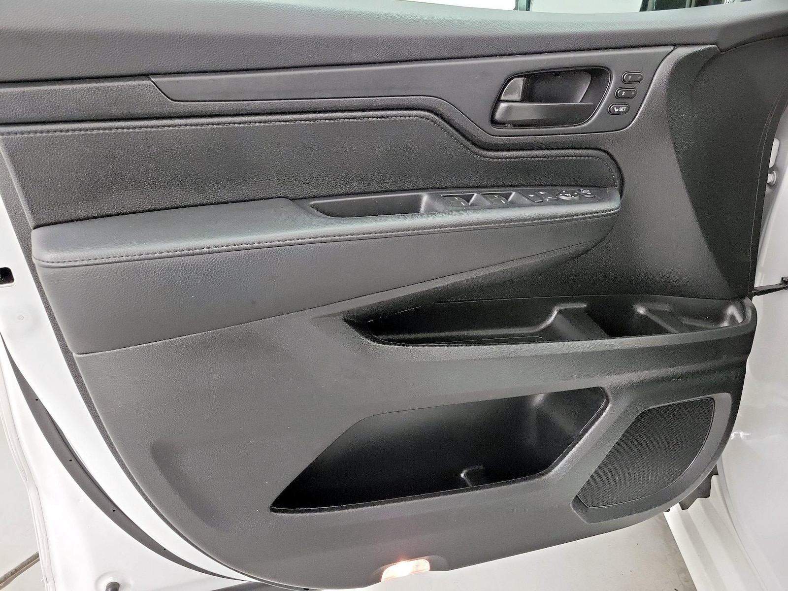 2025 Honda Odyssey Sport L - Photo 13