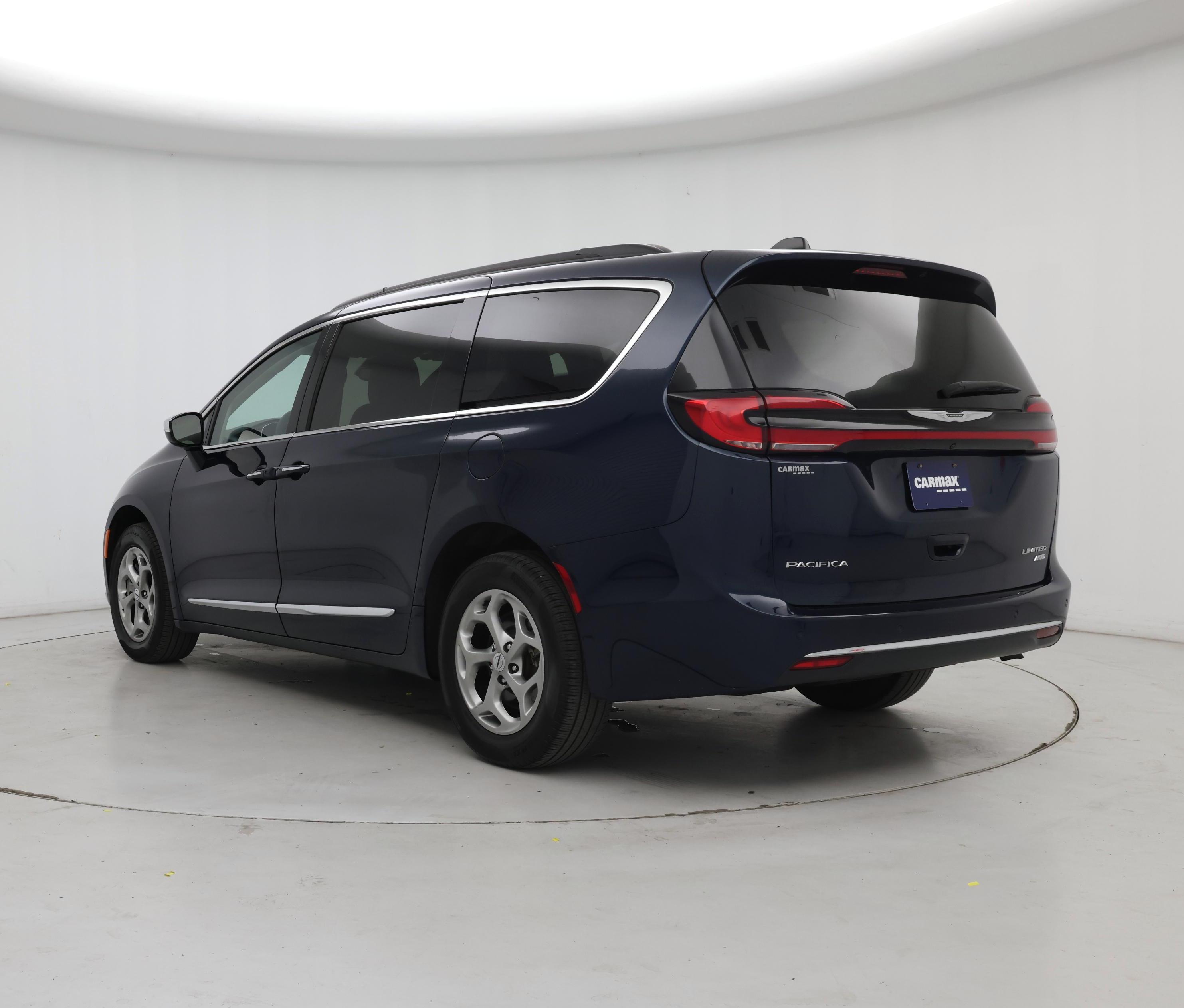 Thumbnail: 2023 Chrysler Pacifica - 2