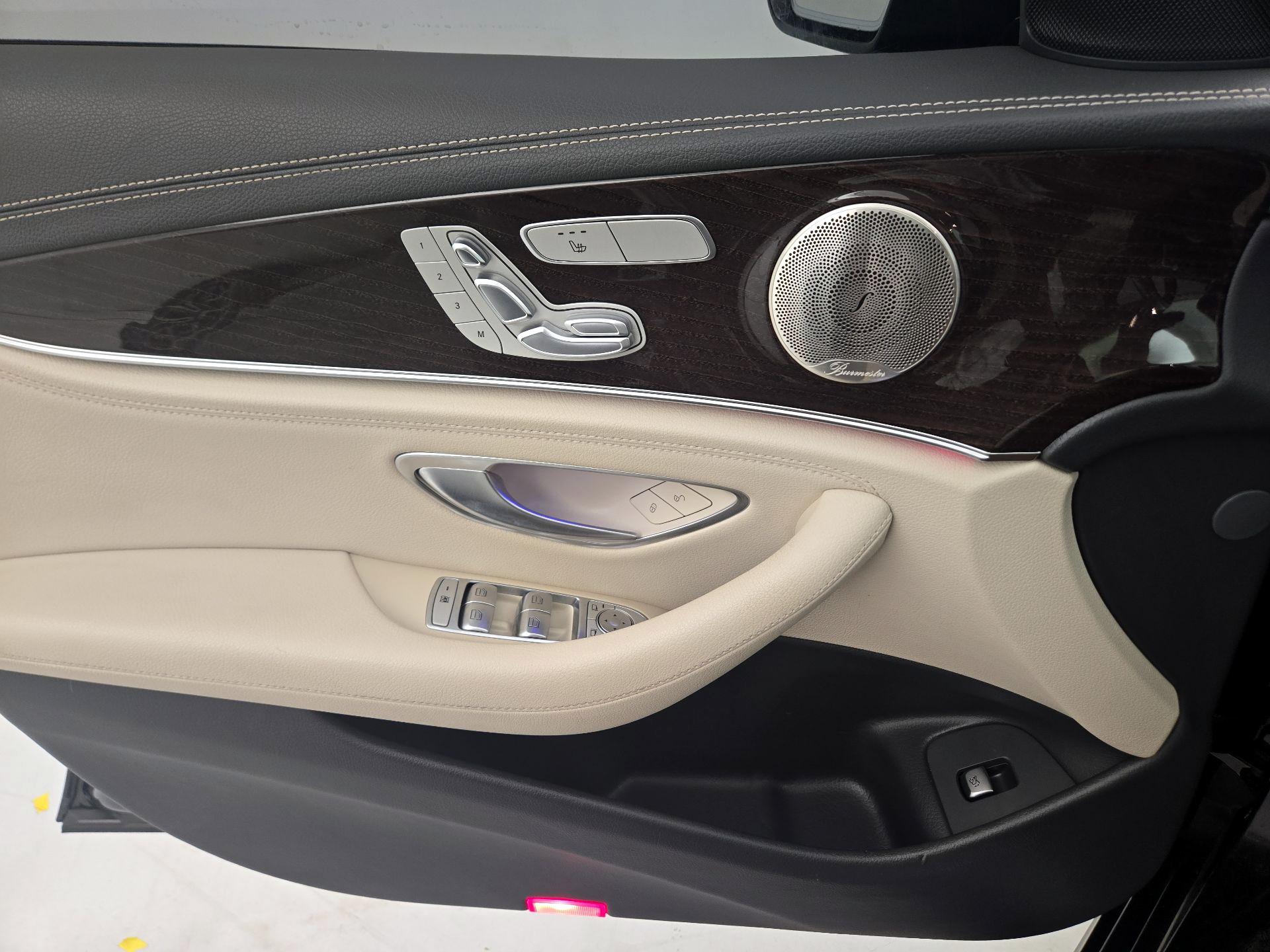 Thumbnail: 2022 Mercedes-Benz E-Class - 12