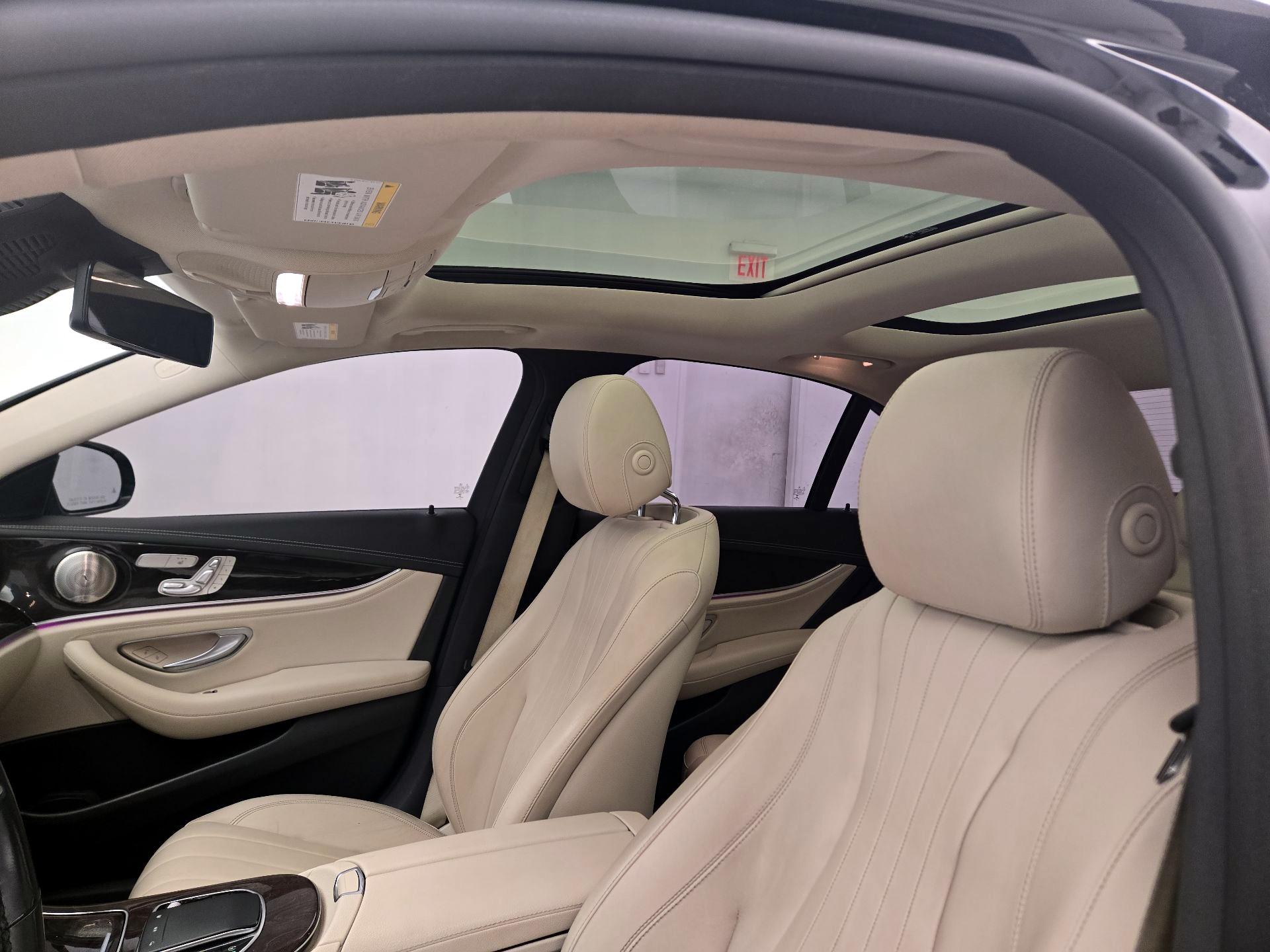 Thumbnail: 2022 Mercedes-Benz E-Class - 20