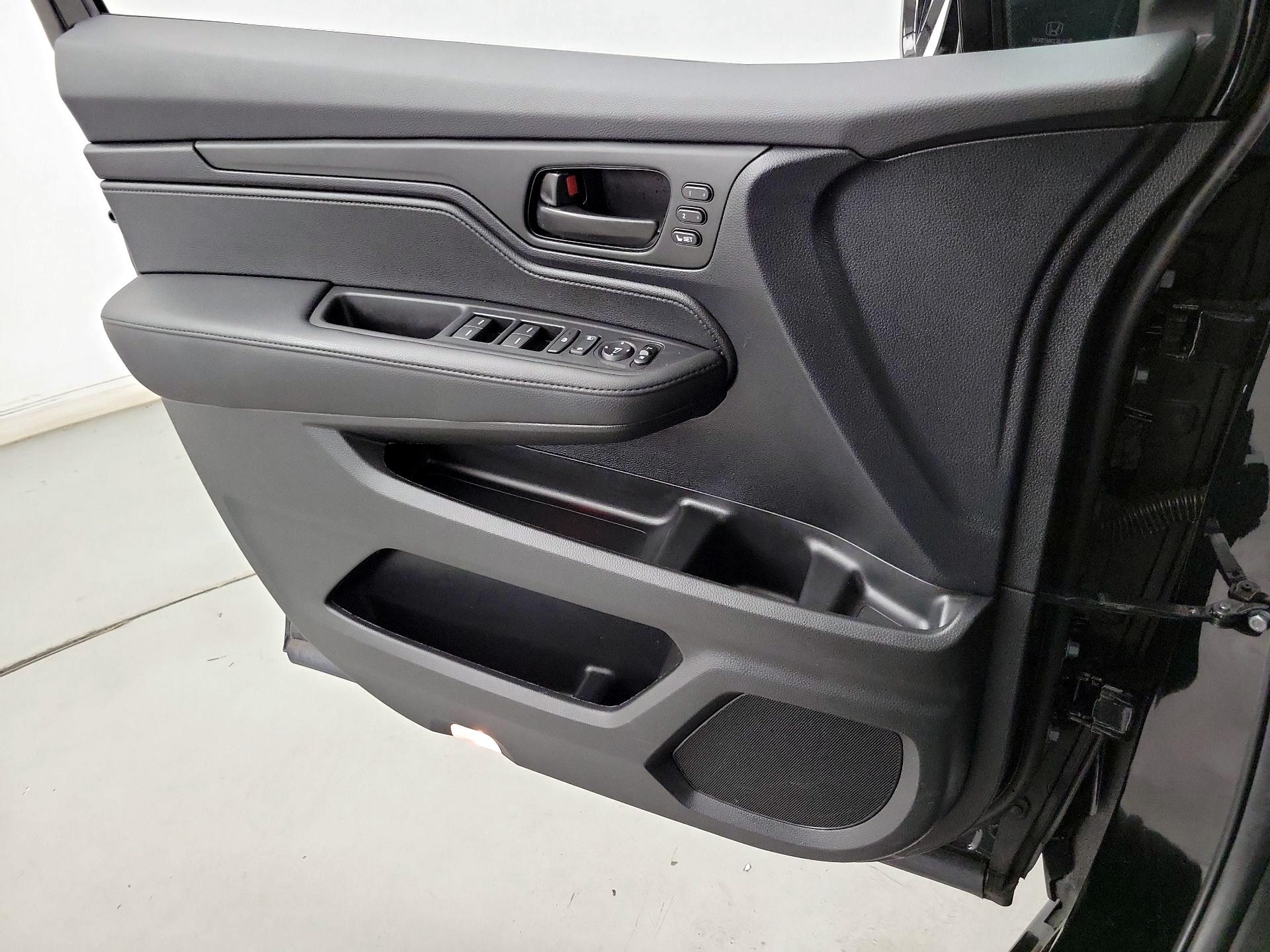 Thumbnail: 2025 Honda Odyssey - 12