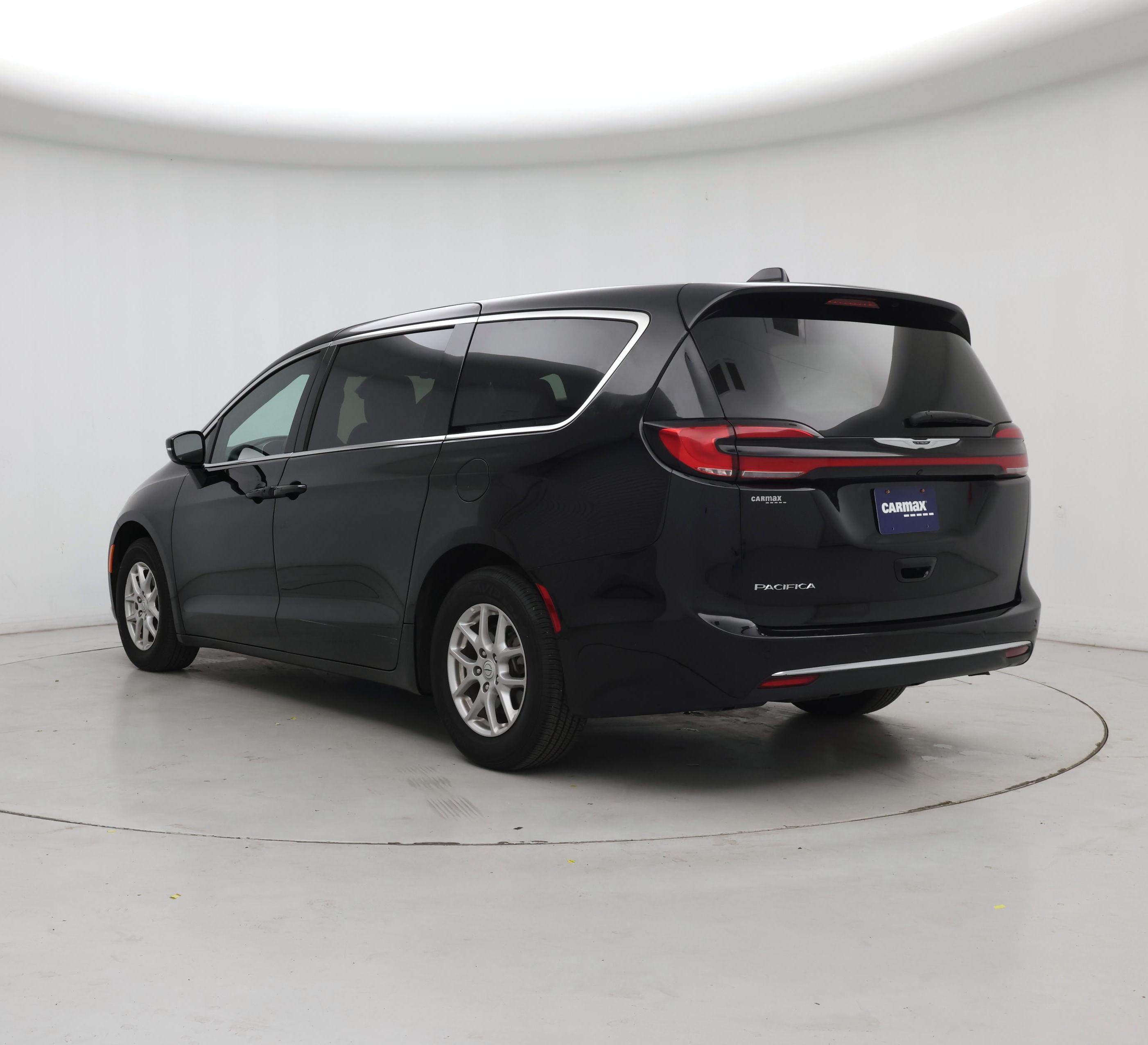 Thumbnail: 2025 Chrysler Pacifica - 2
