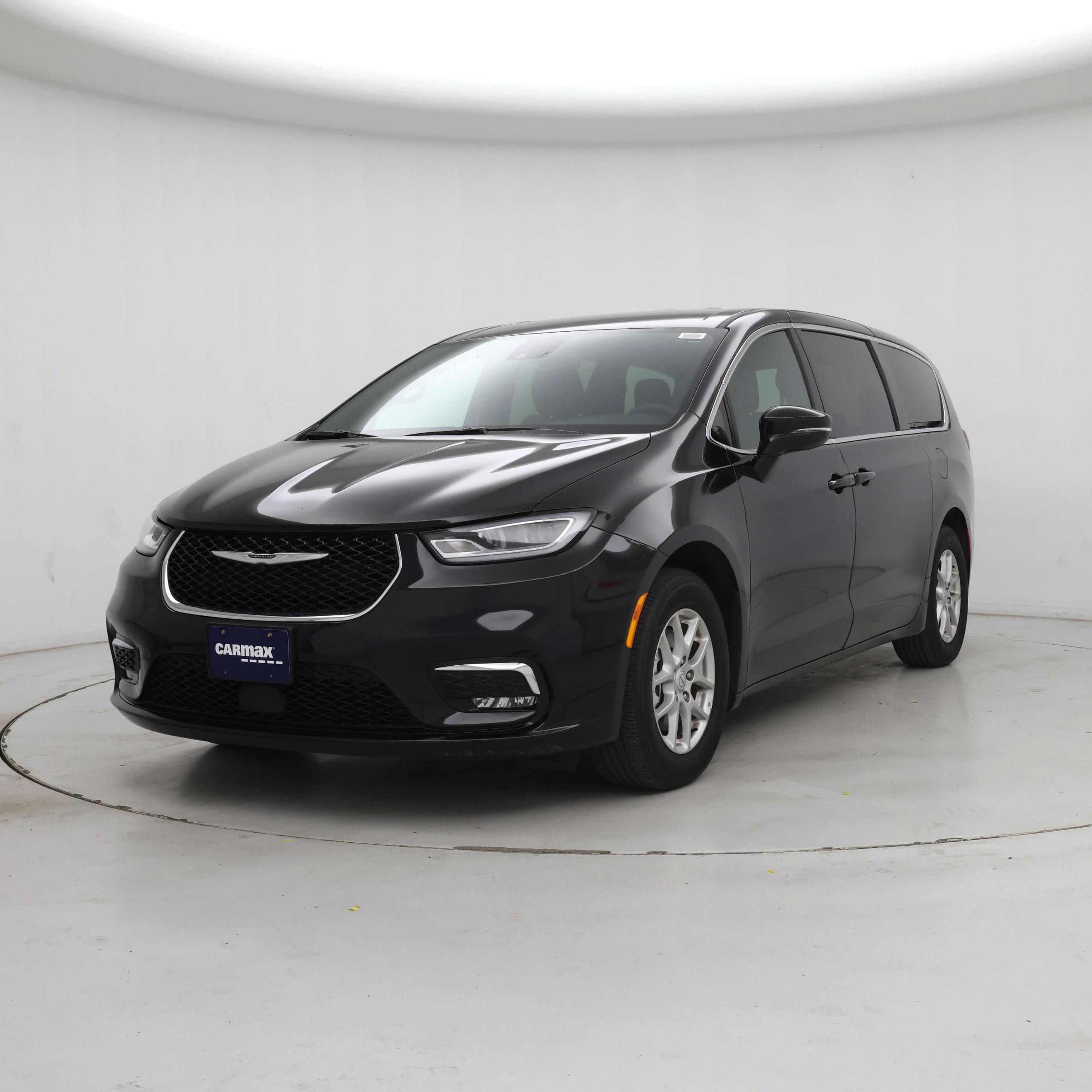 Thumbnail: 2025 Chrysler Pacifica - 4