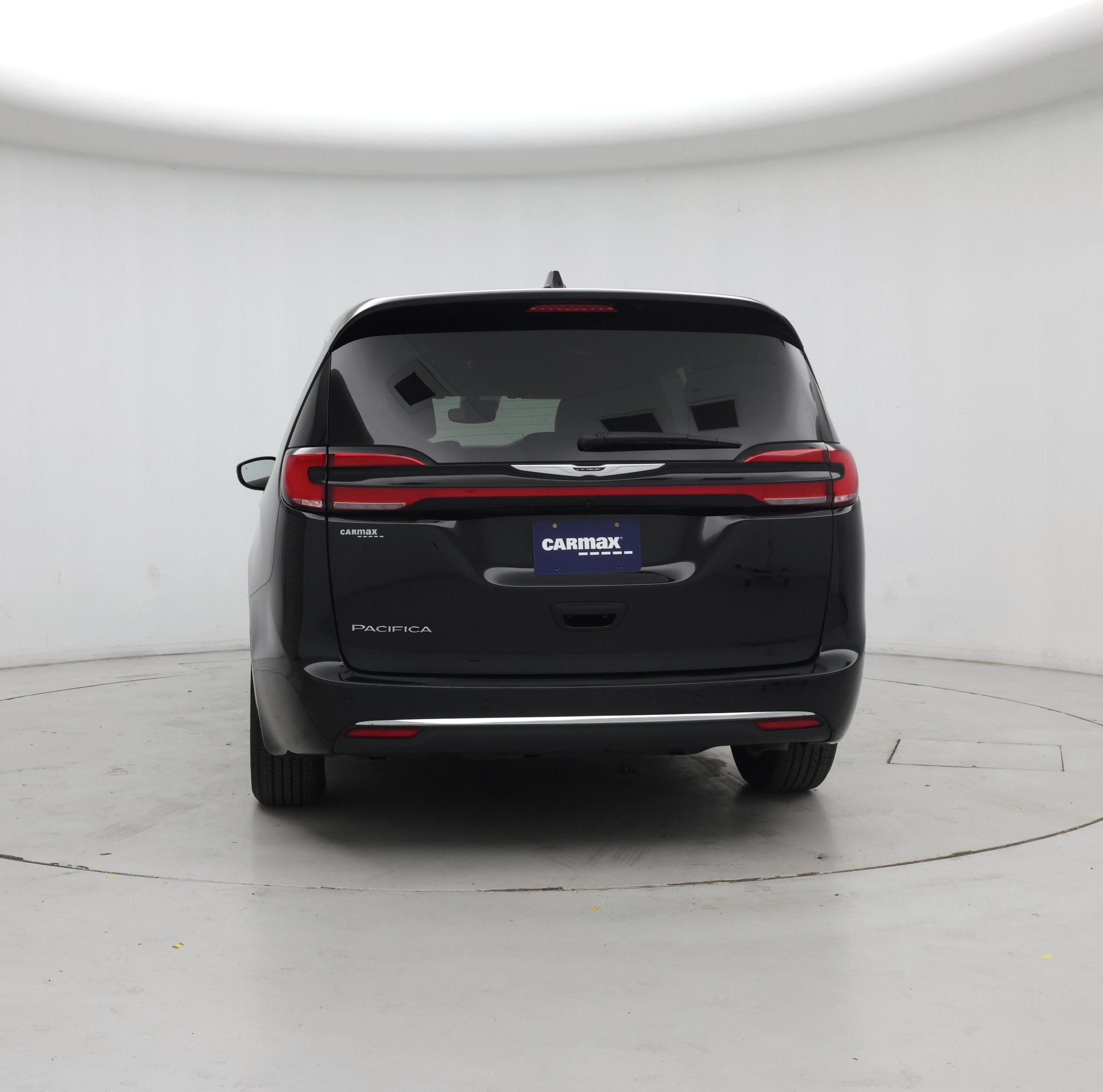Thumbnail: 2025 Chrysler Pacifica - 6