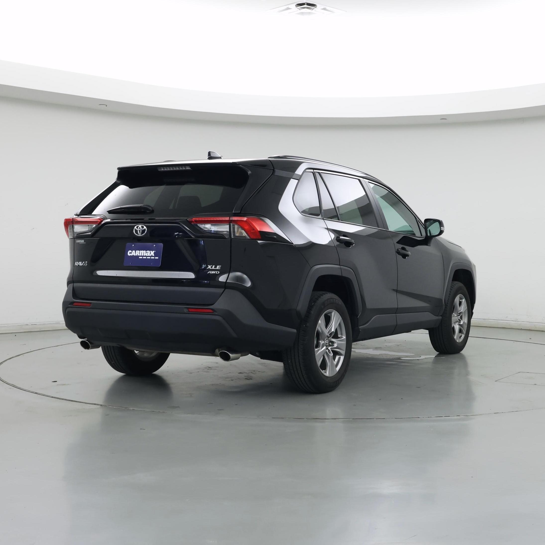 Thumbnail: 2023 Toyota RAV4 - 8