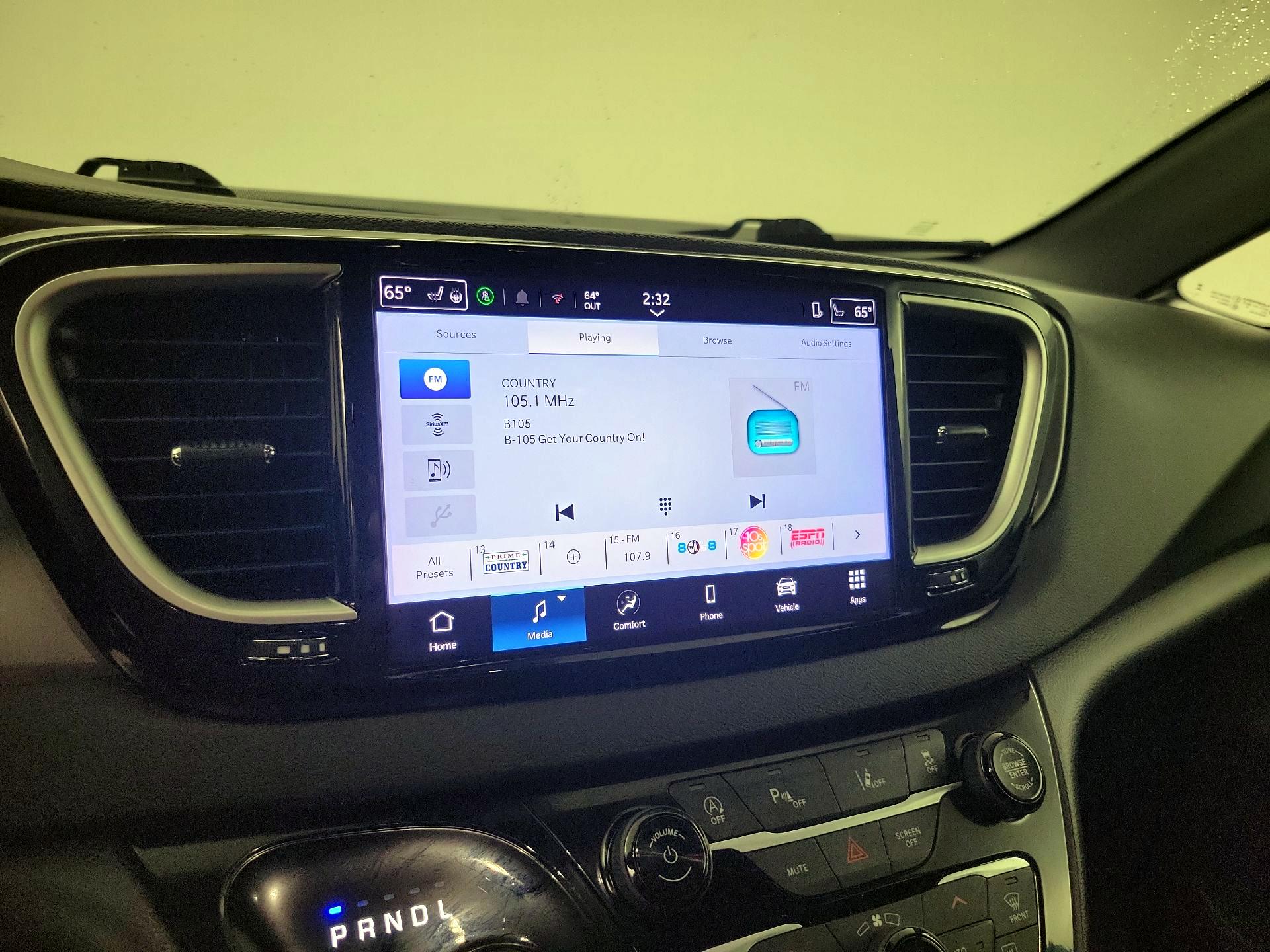 Thumbnail: 2025 Chrysler Pacifica - 15