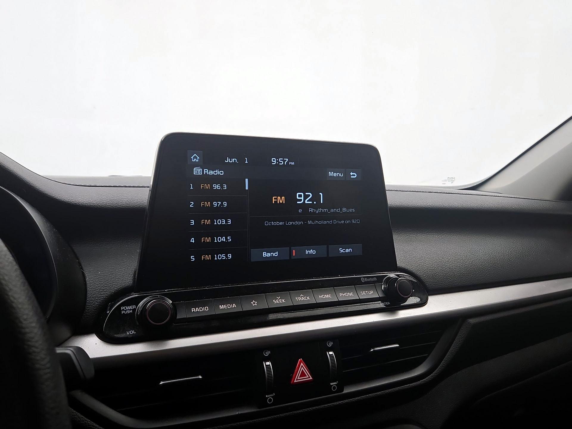 Thumbnail: 2021 Kia Forte - 15