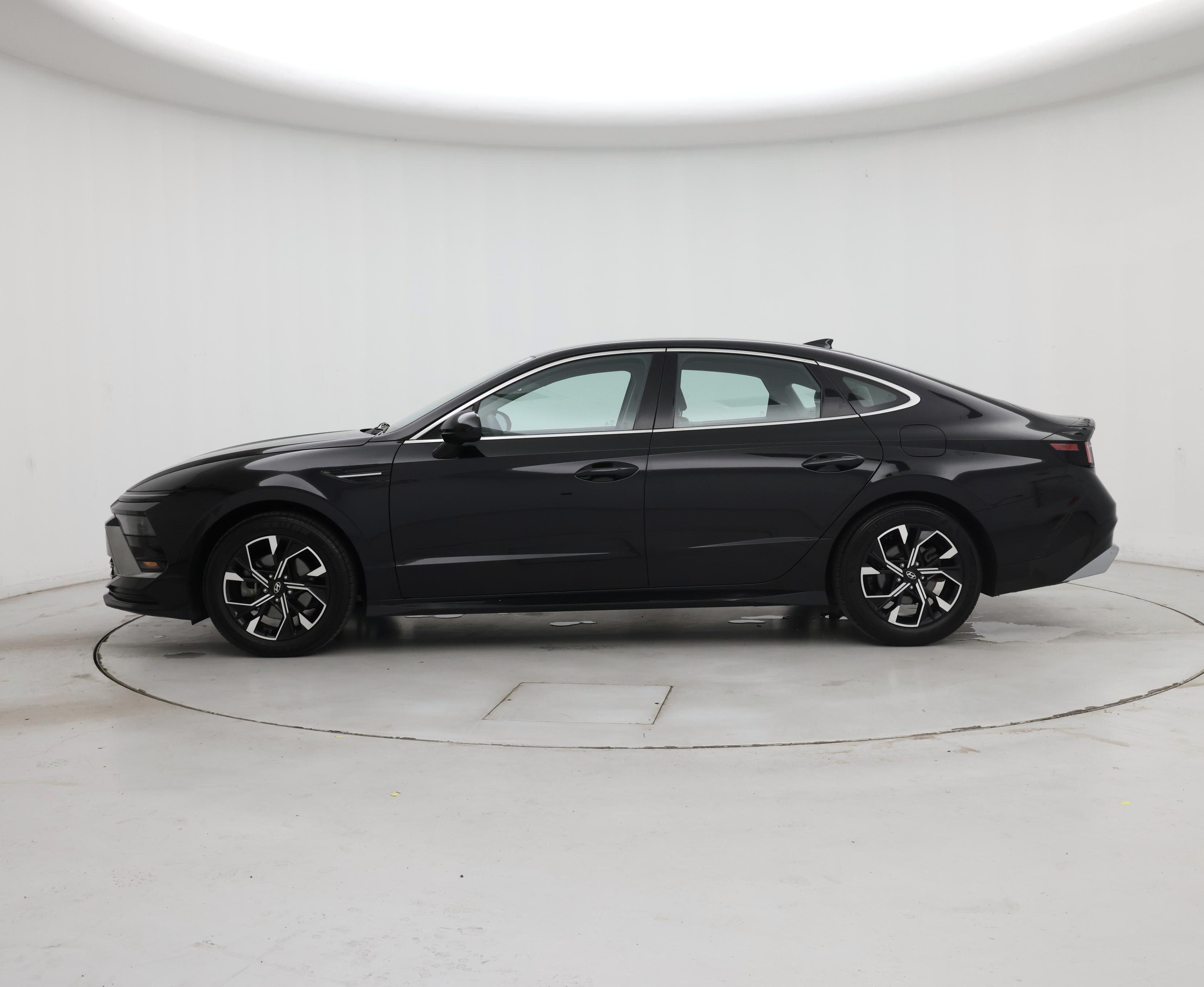 Thumbnail: 2025 Hyundai Sonata - 3