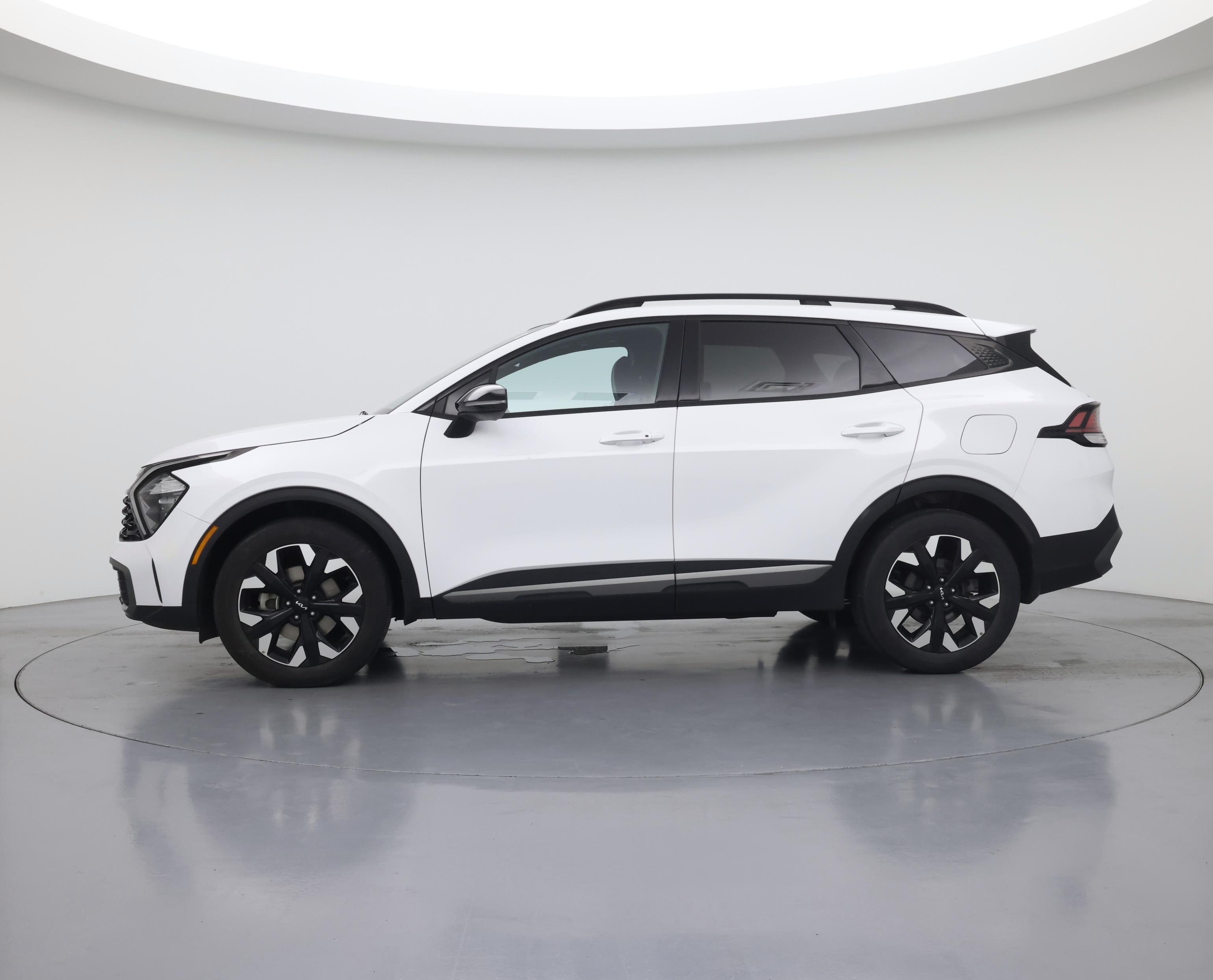 Thumbnail: 2023 Kia Sportage - 3