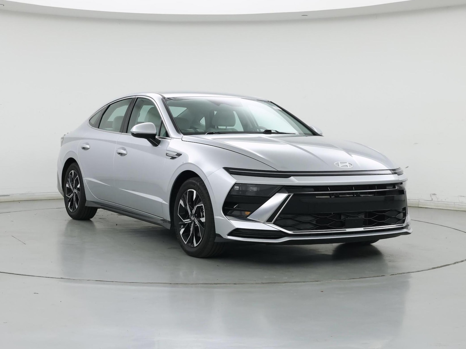 2024 Hyundai Sonata SEL - Photo 2