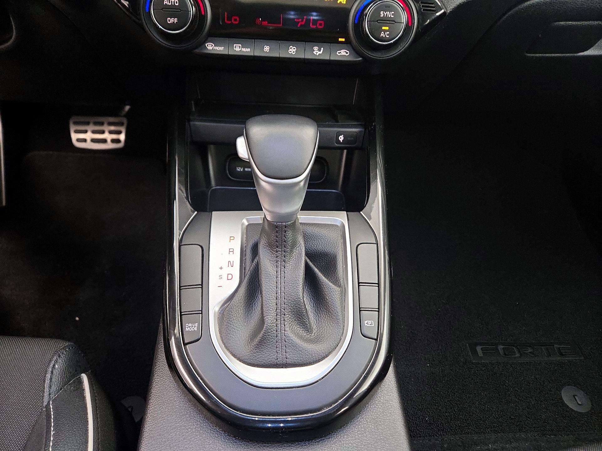 Thumbnail: 2023 Kia Forte - 18