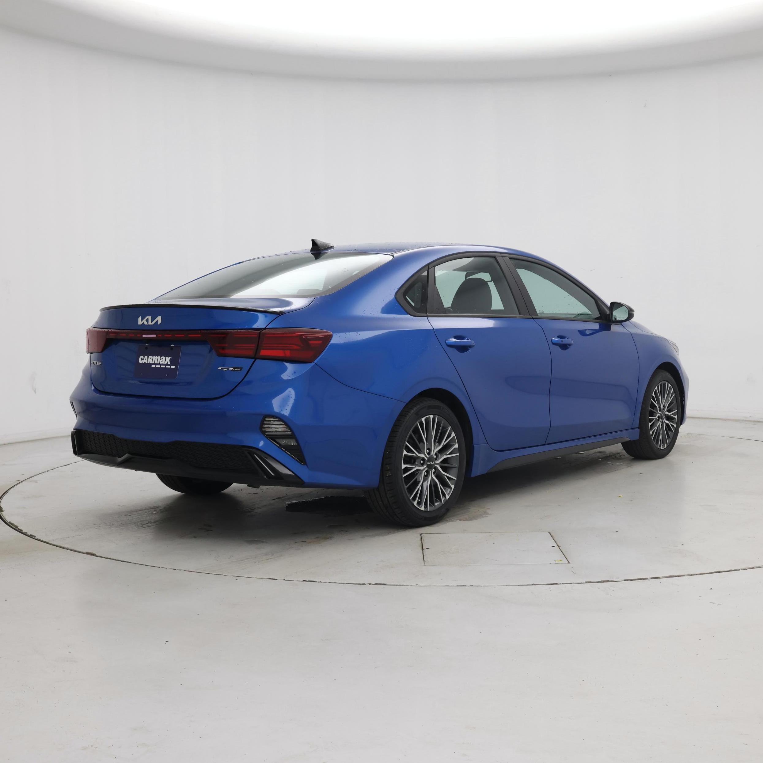 Thumbnail: 2023 Kia Forte - 8