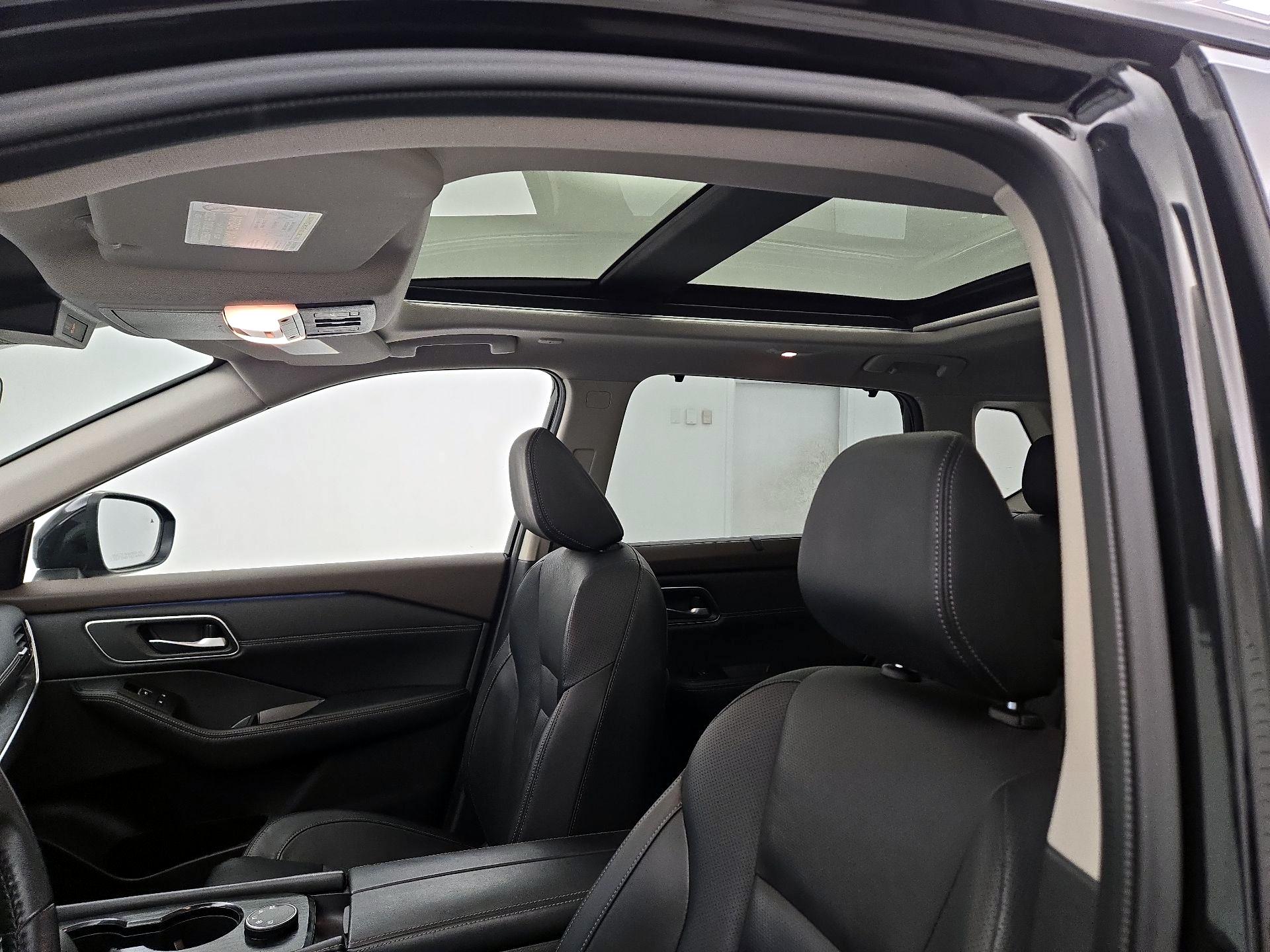 Thumbnail: 2023 Nissan Rogue - 20