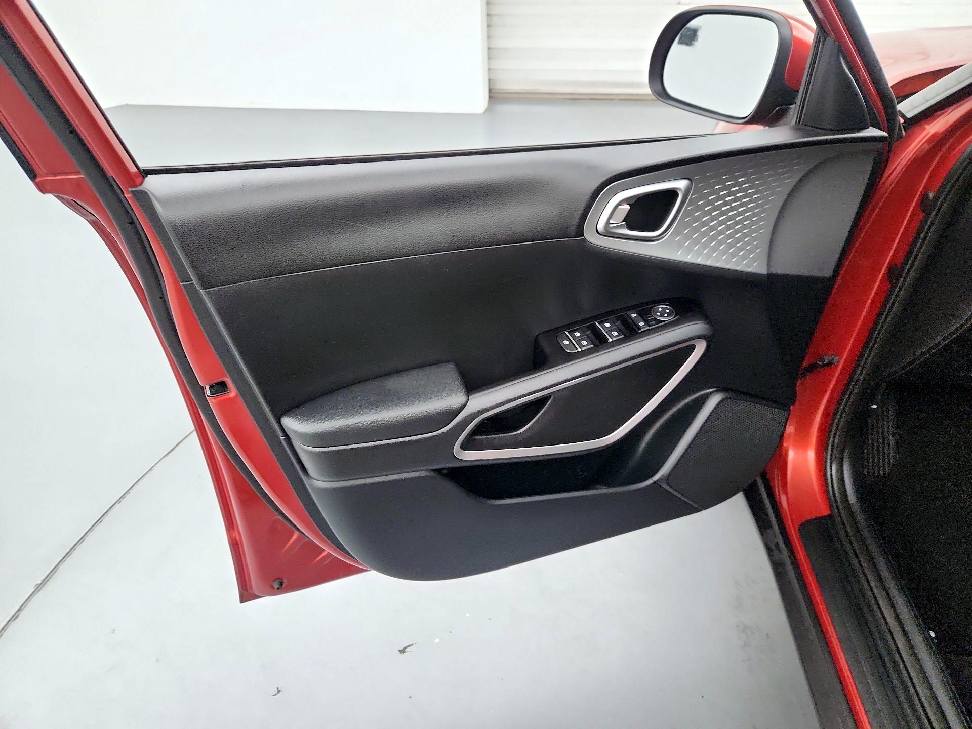 Thumbnail: 2022 Kia Soul - 12