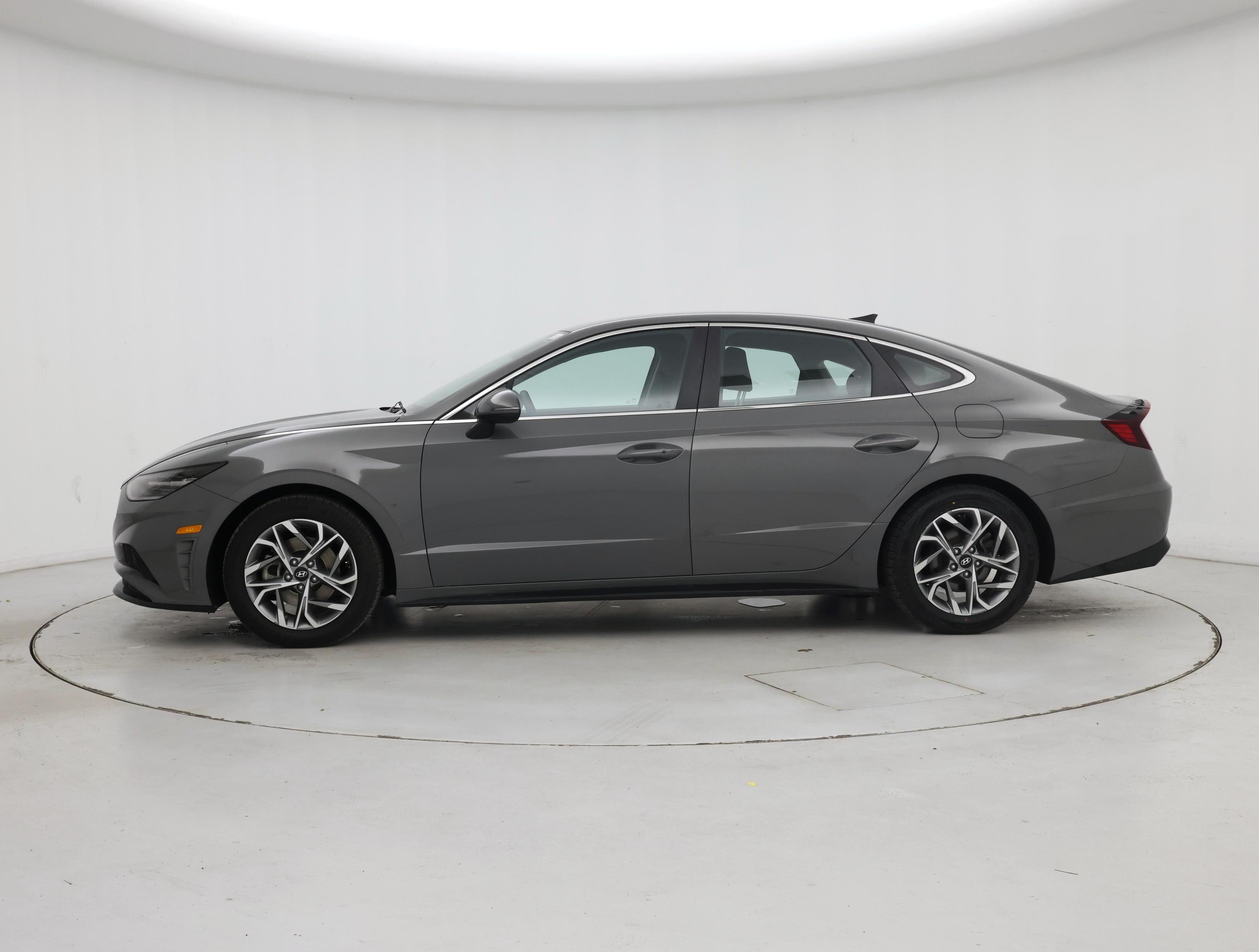 Thumbnail: 2023 Hyundai Sonata - 3