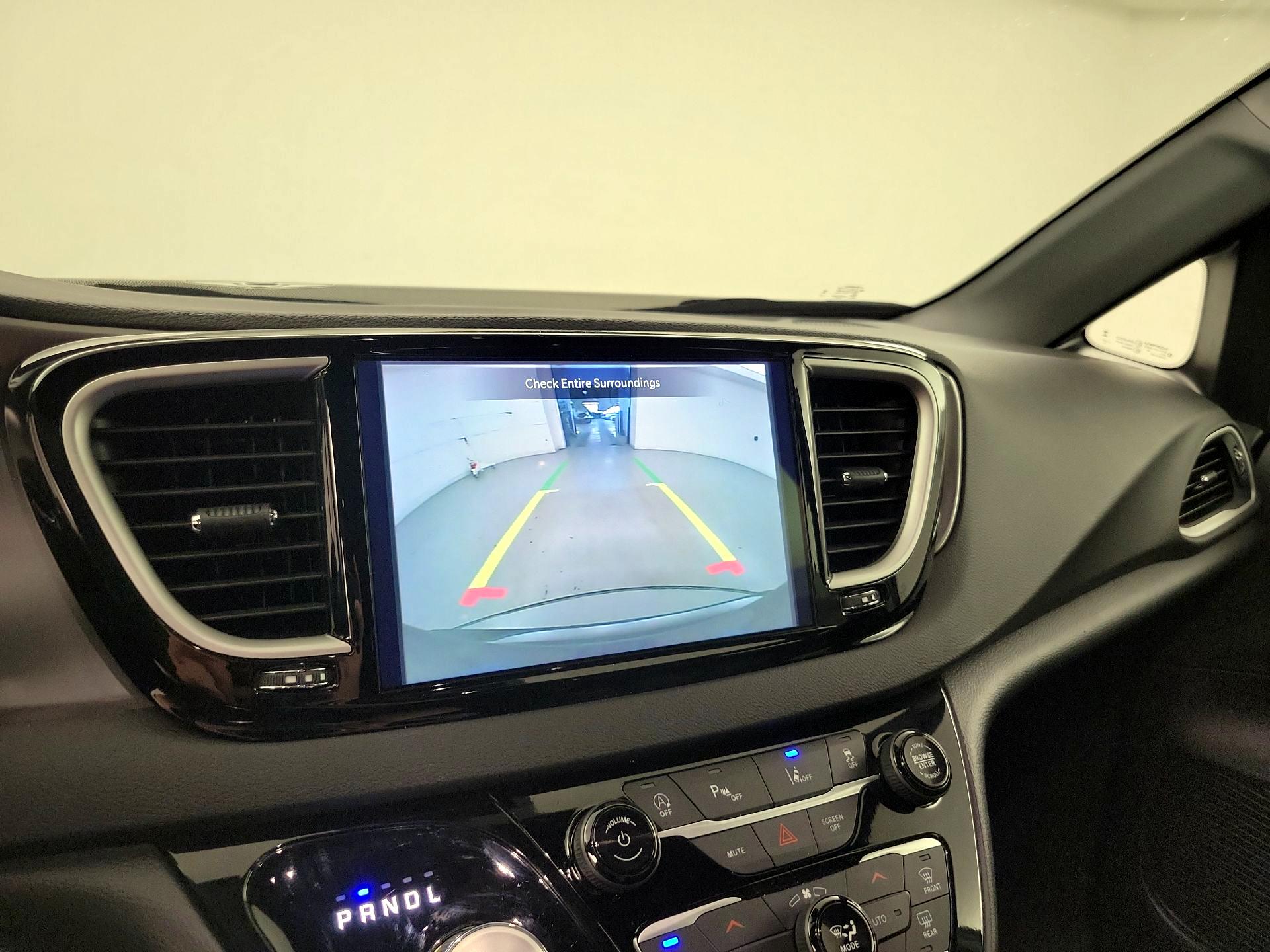 Thumbnail: 2025 Chrysler Pacifica - 14