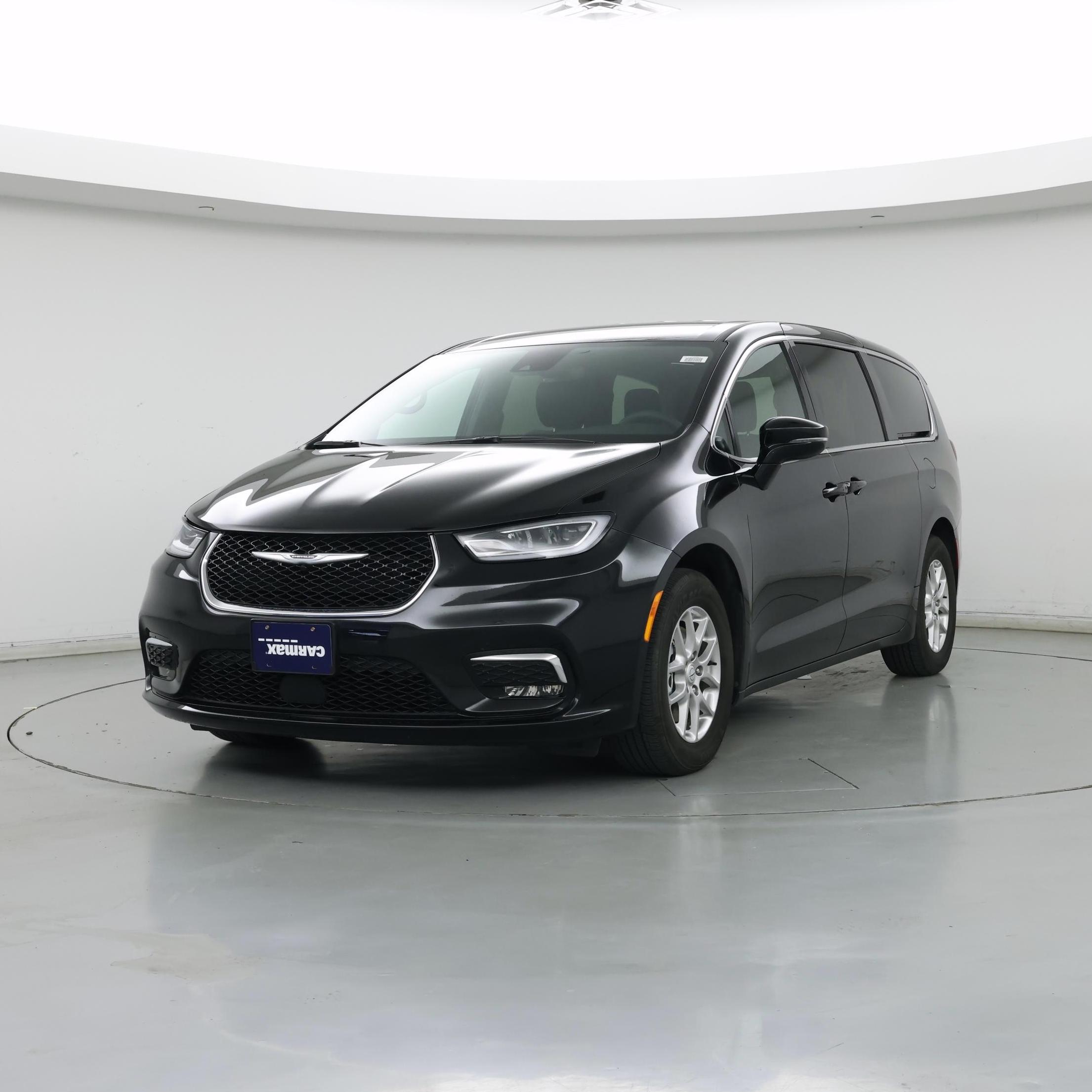 Thumbnail: 2025 Chrysler Pacifica - 4