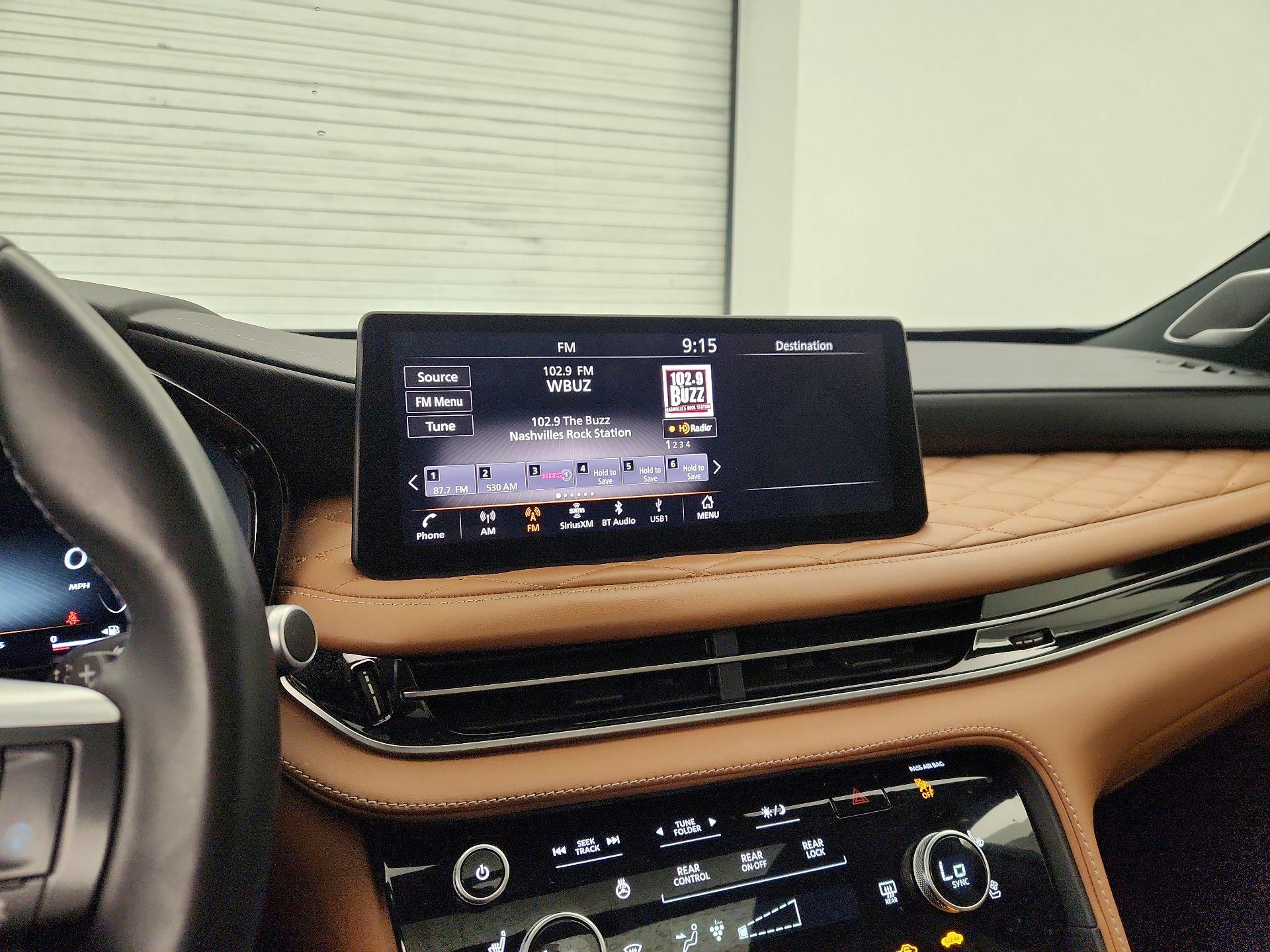 Thumbnail: 2023 INFINITI QX60 - 15