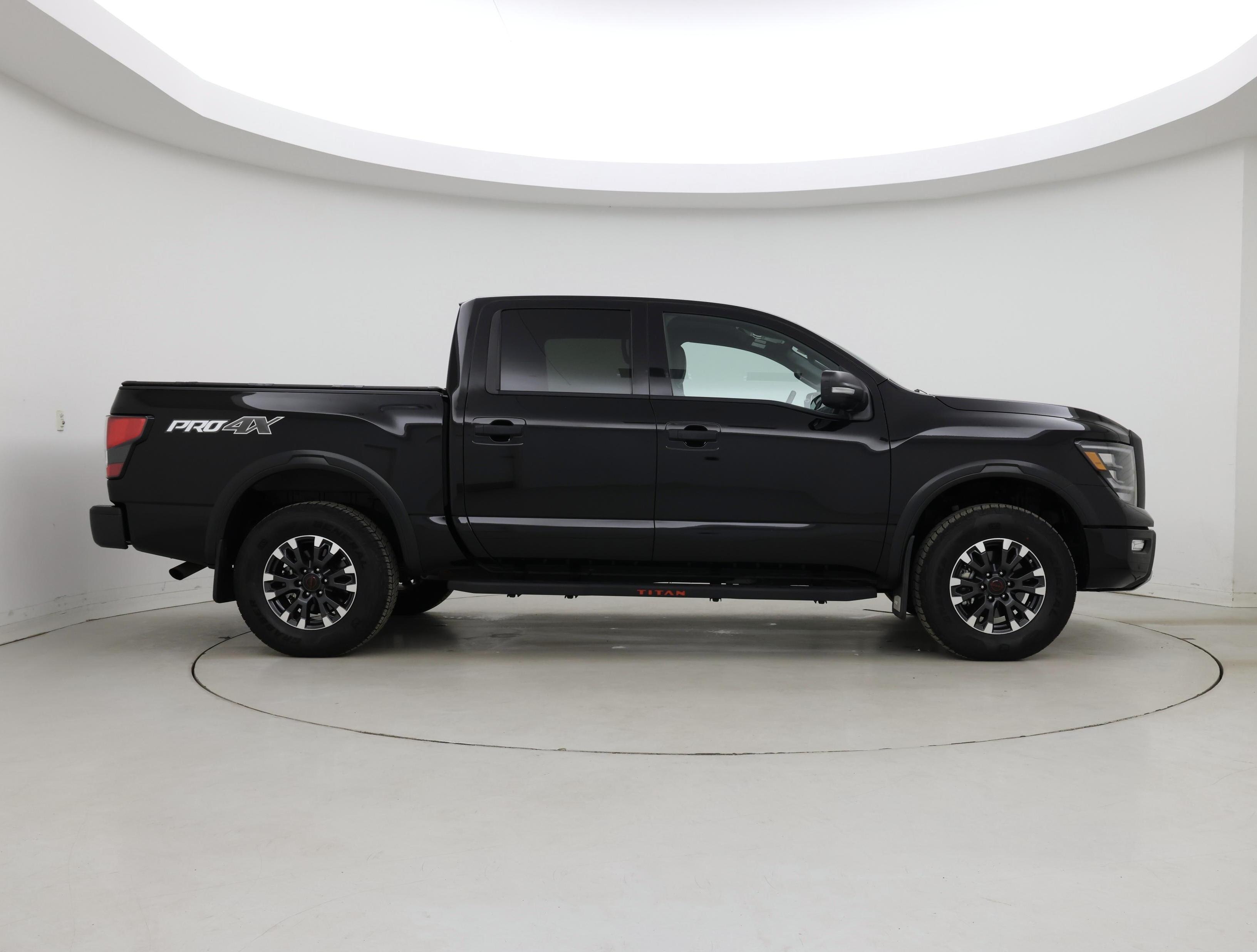 Thumbnail: 2024 Nissan Titan - 7