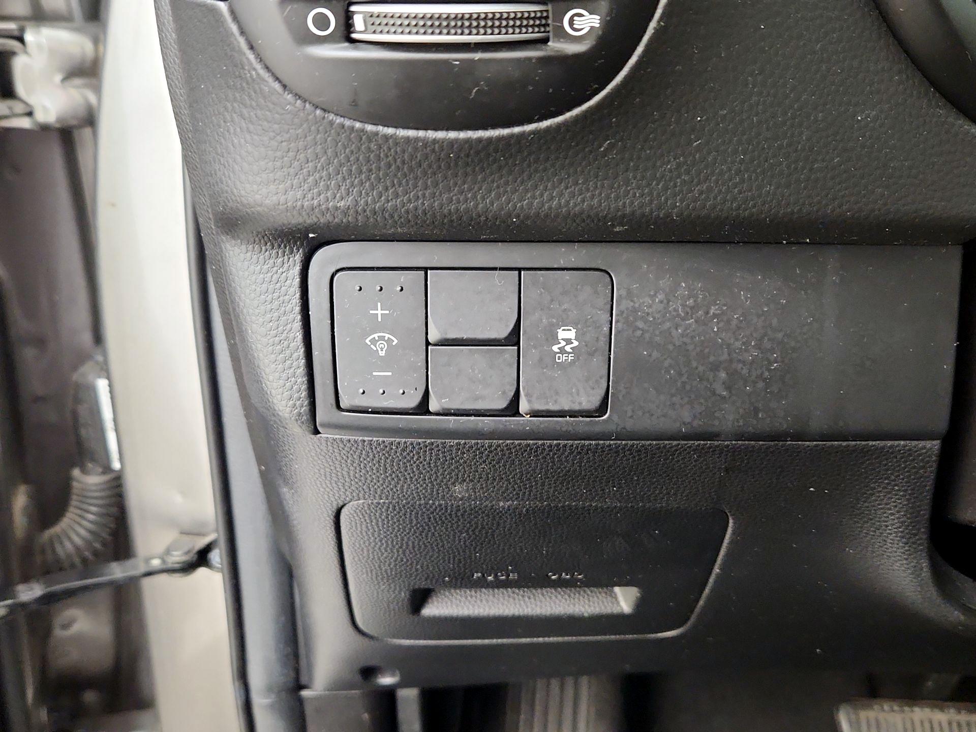 Thumbnail: 2019 Kia Soul - 13