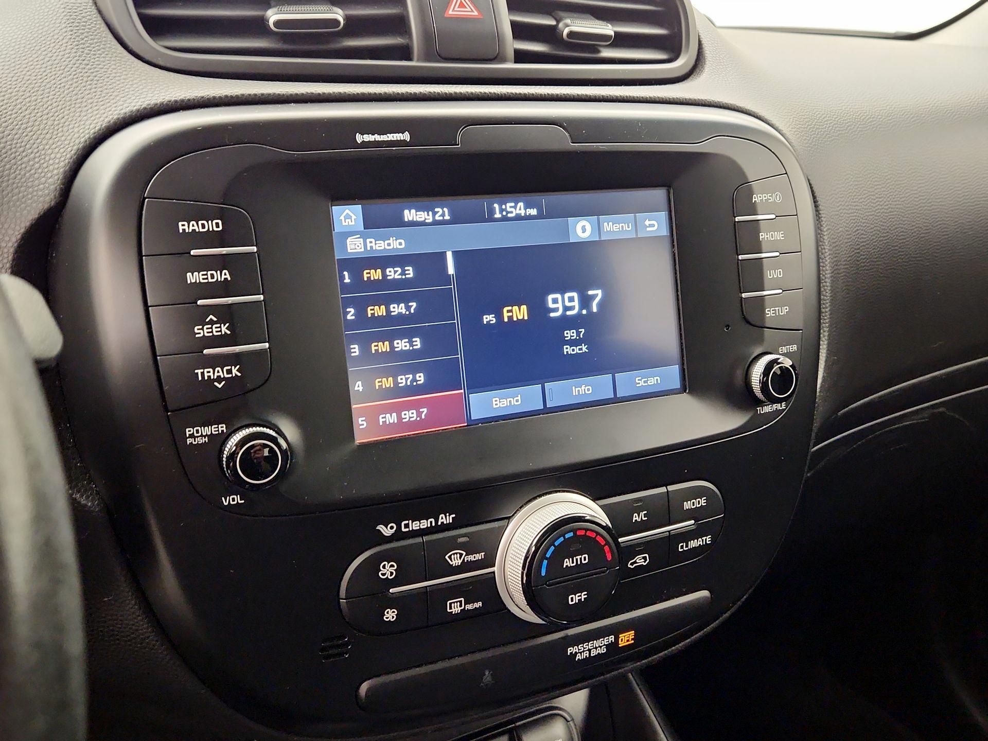 Thumbnail: 2019 Kia Soul - 15
