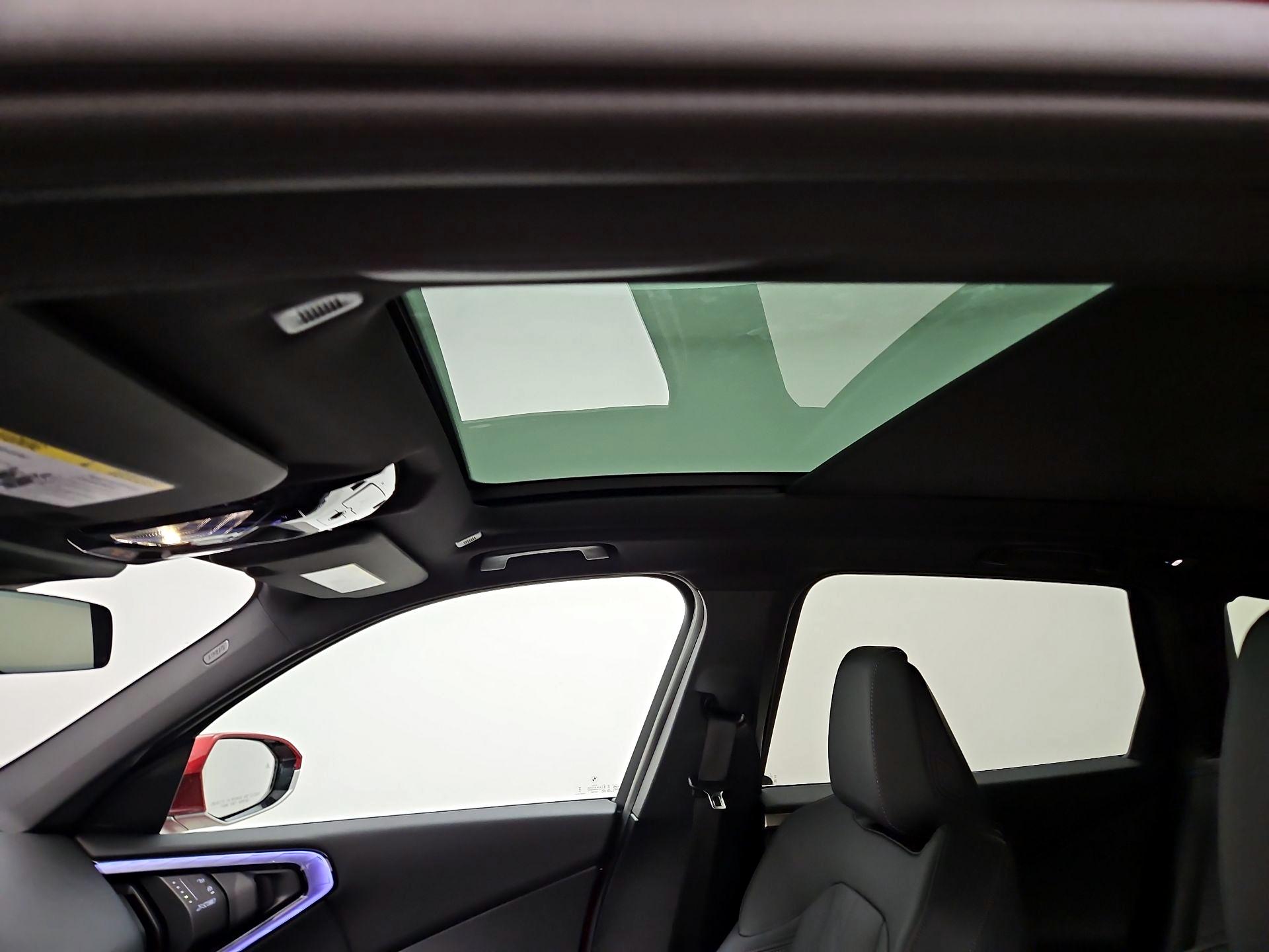 Thumbnail: 2025 BMW X3 - 18