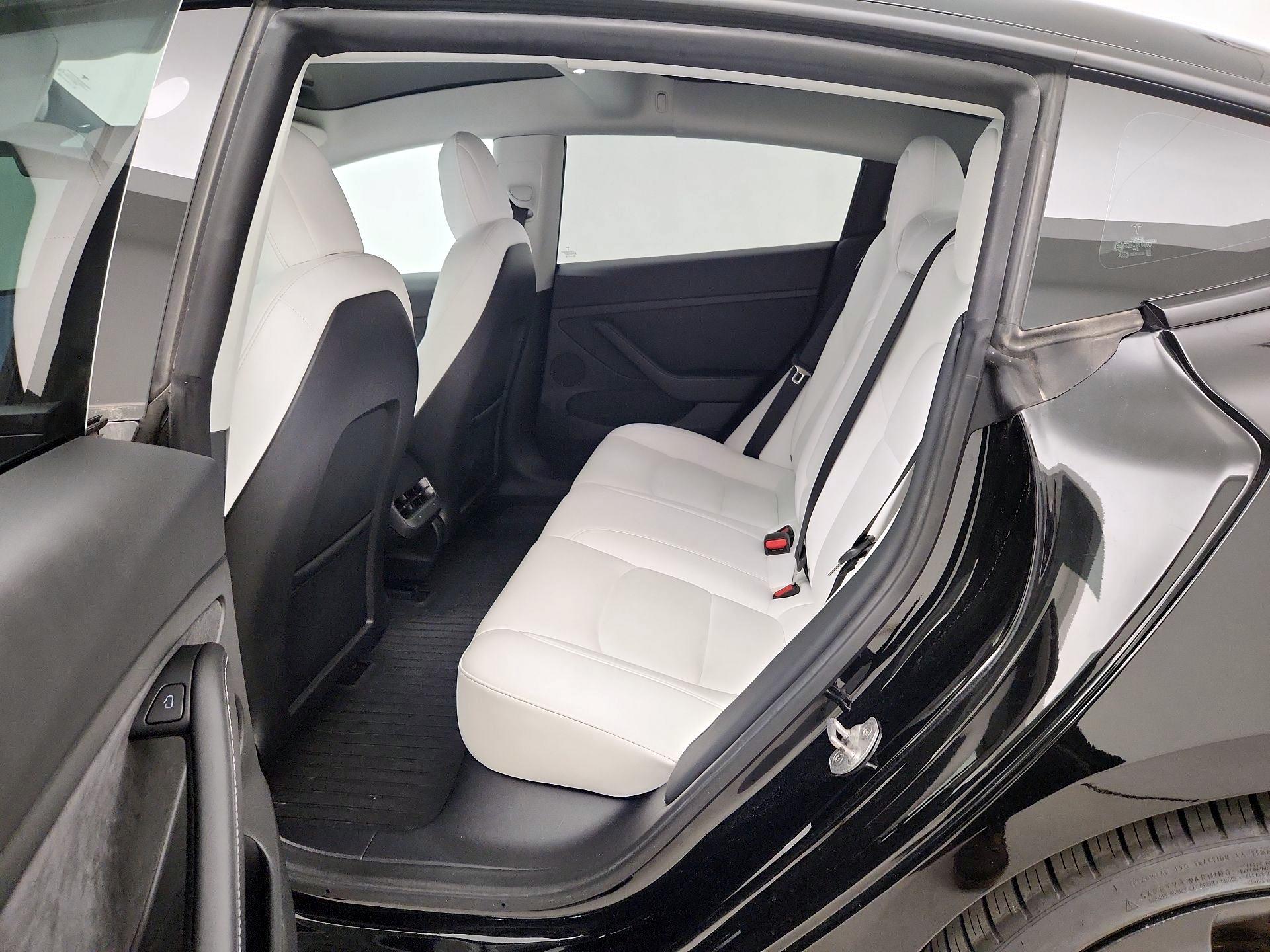 Thumbnail: 2022 Tesla Model 3 - 19