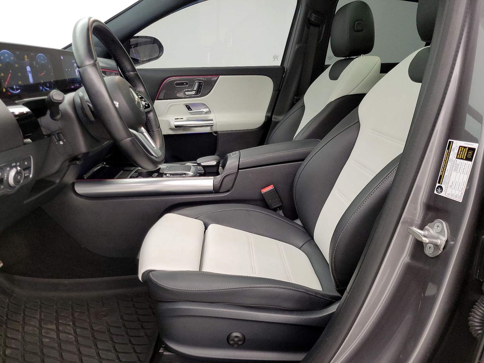 2022 Mercedes-Benz GLA GLA250 - Photo 12