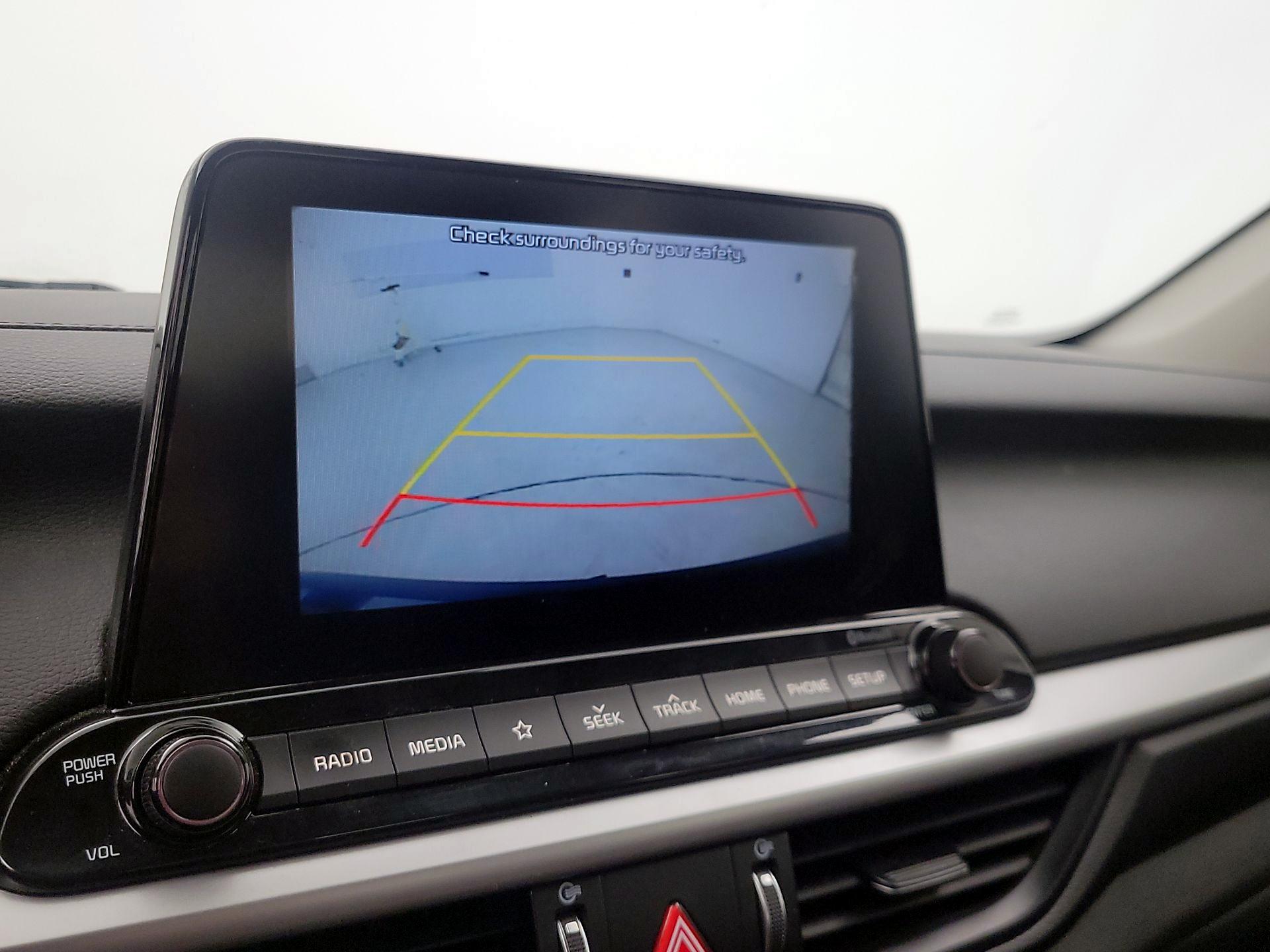 Thumbnail: 2020 Kia Forte - 14