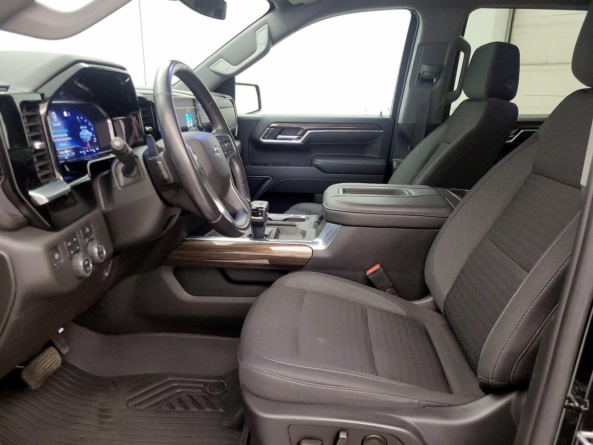 Thumbnail: 2022 Chevrolet Silverado 1500 - 11