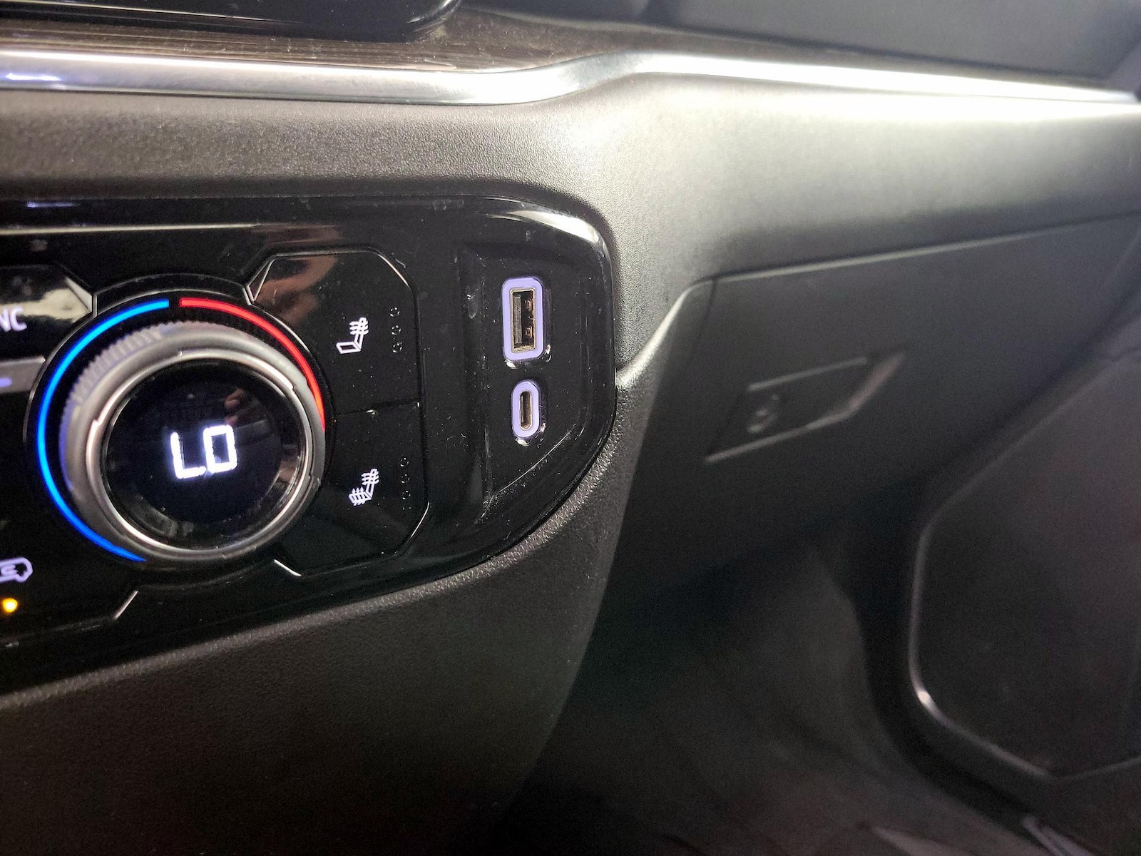 2022 Chevrolet Silverado 1500 LT - Photo 19