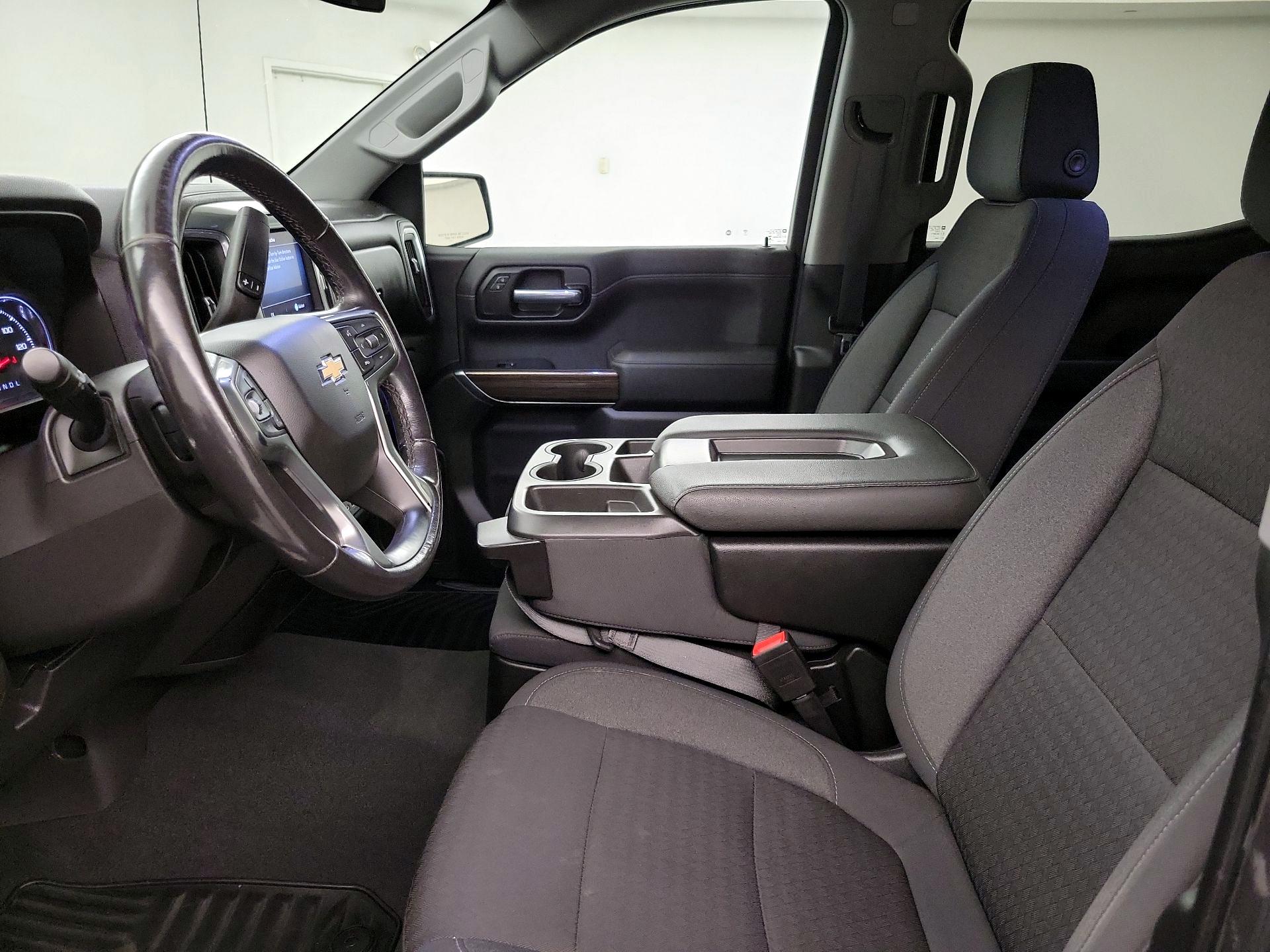 Thumbnail: 2021 Chevrolet Silverado 1500 - 11