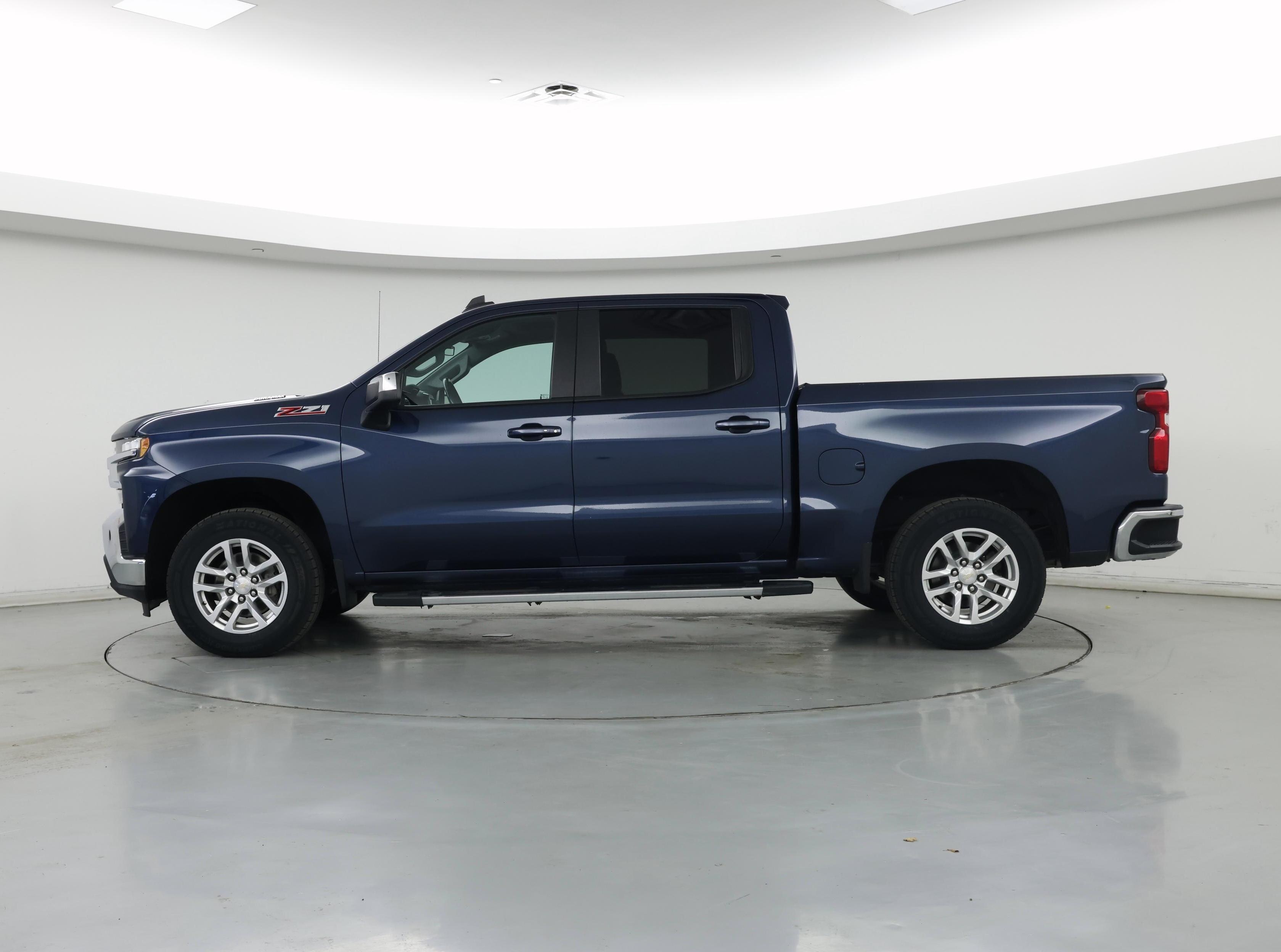Thumbnail: 2021 Chevrolet Silverado 1500 - 3