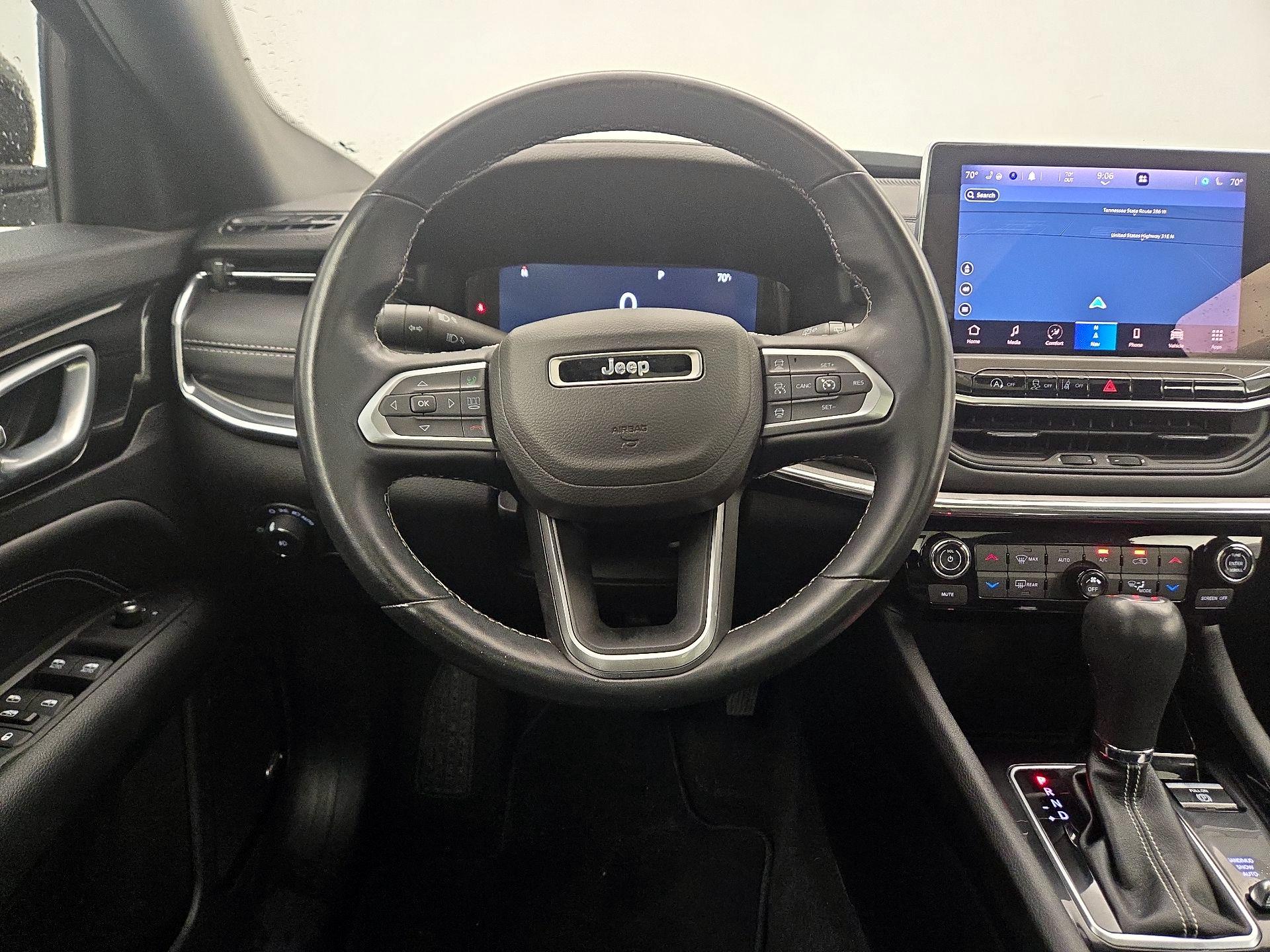 Thumbnail: 2022 Jeep Compass - 10