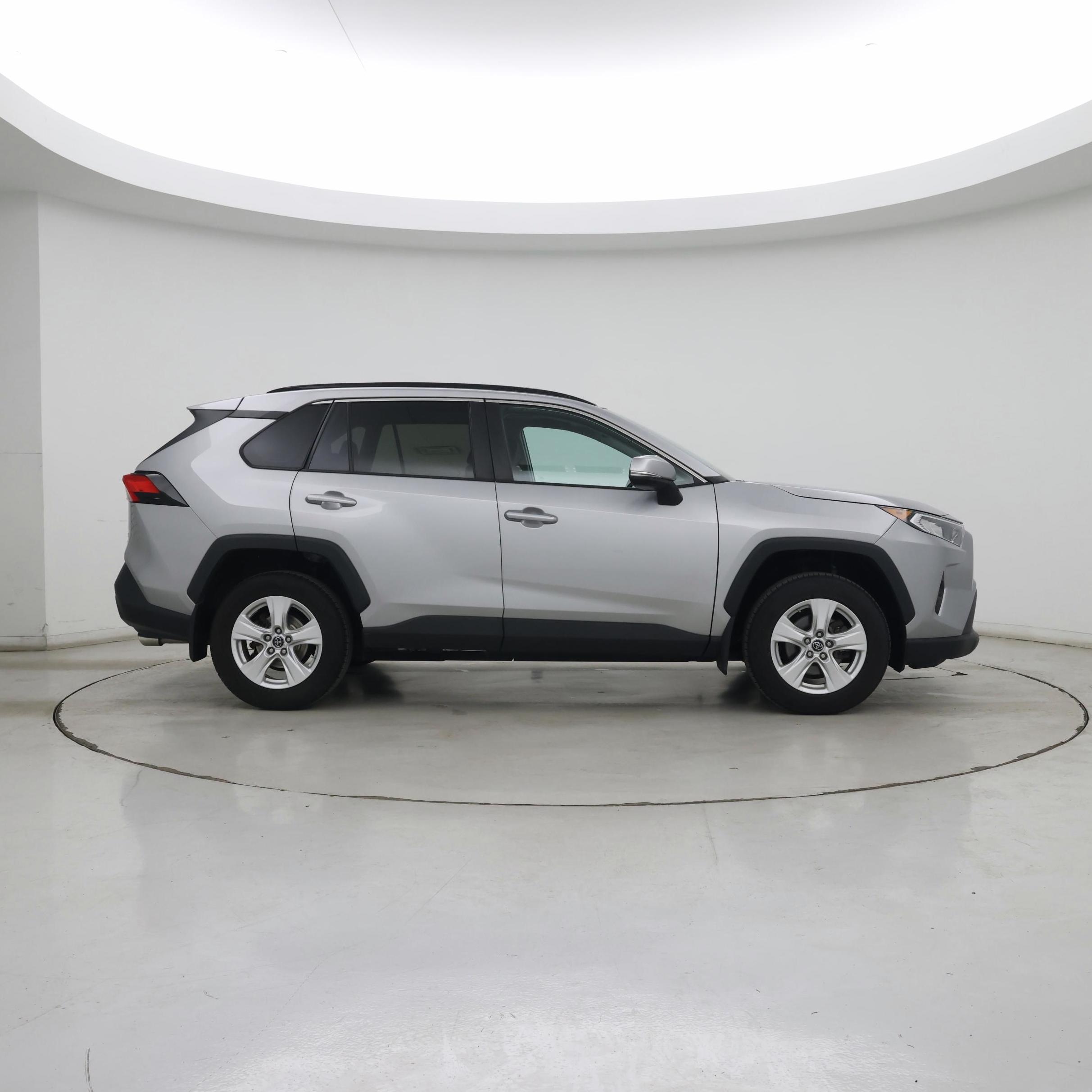 Thumbnail: 2019 Toyota RAV4 - 7
