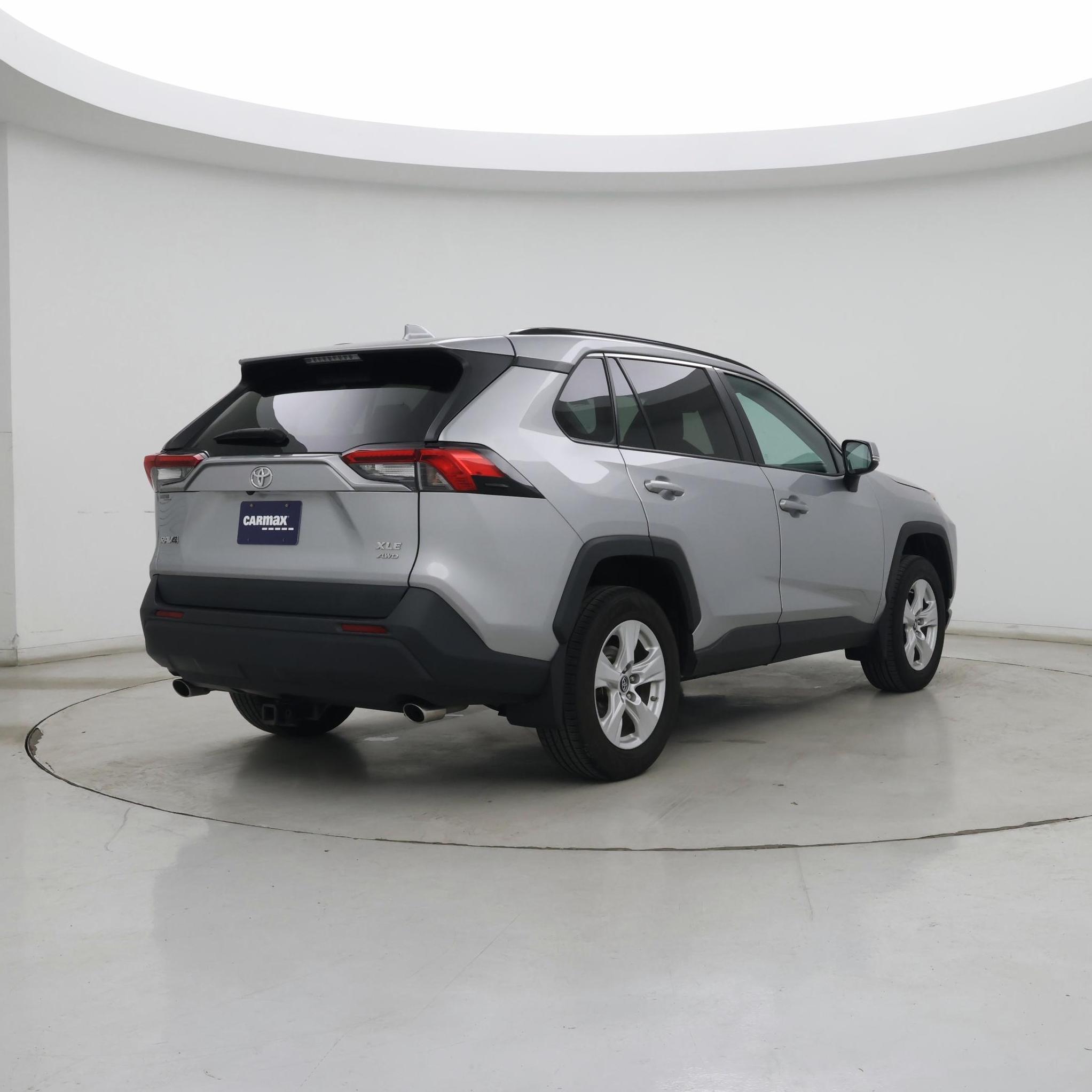 Thumbnail: 2019 Toyota RAV4 - 8