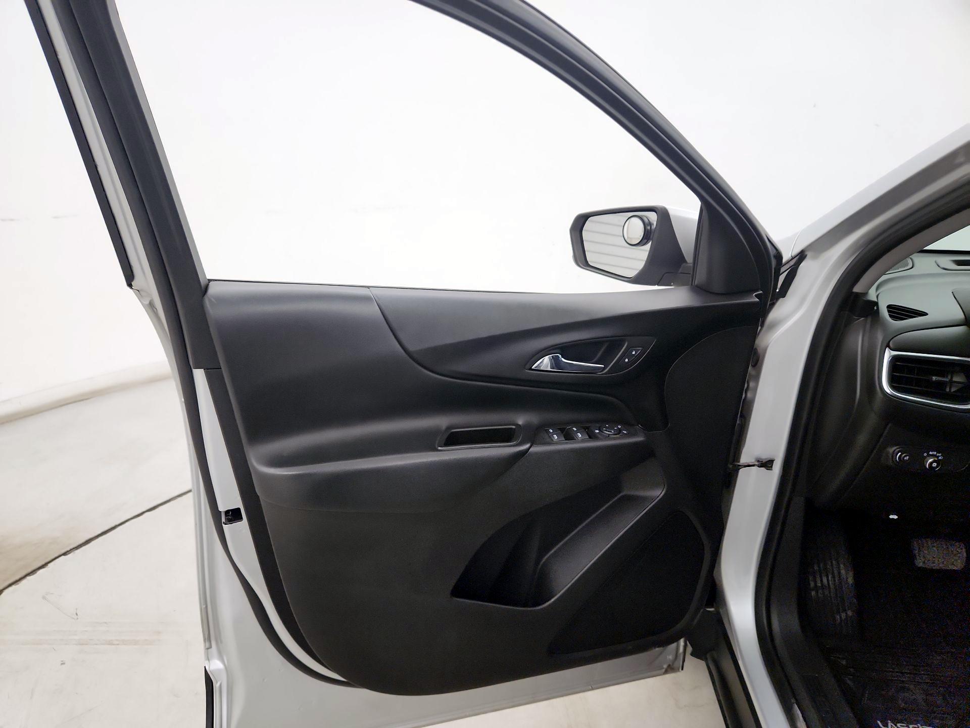 Thumbnail: 2020 Chevrolet Equinox - 12
